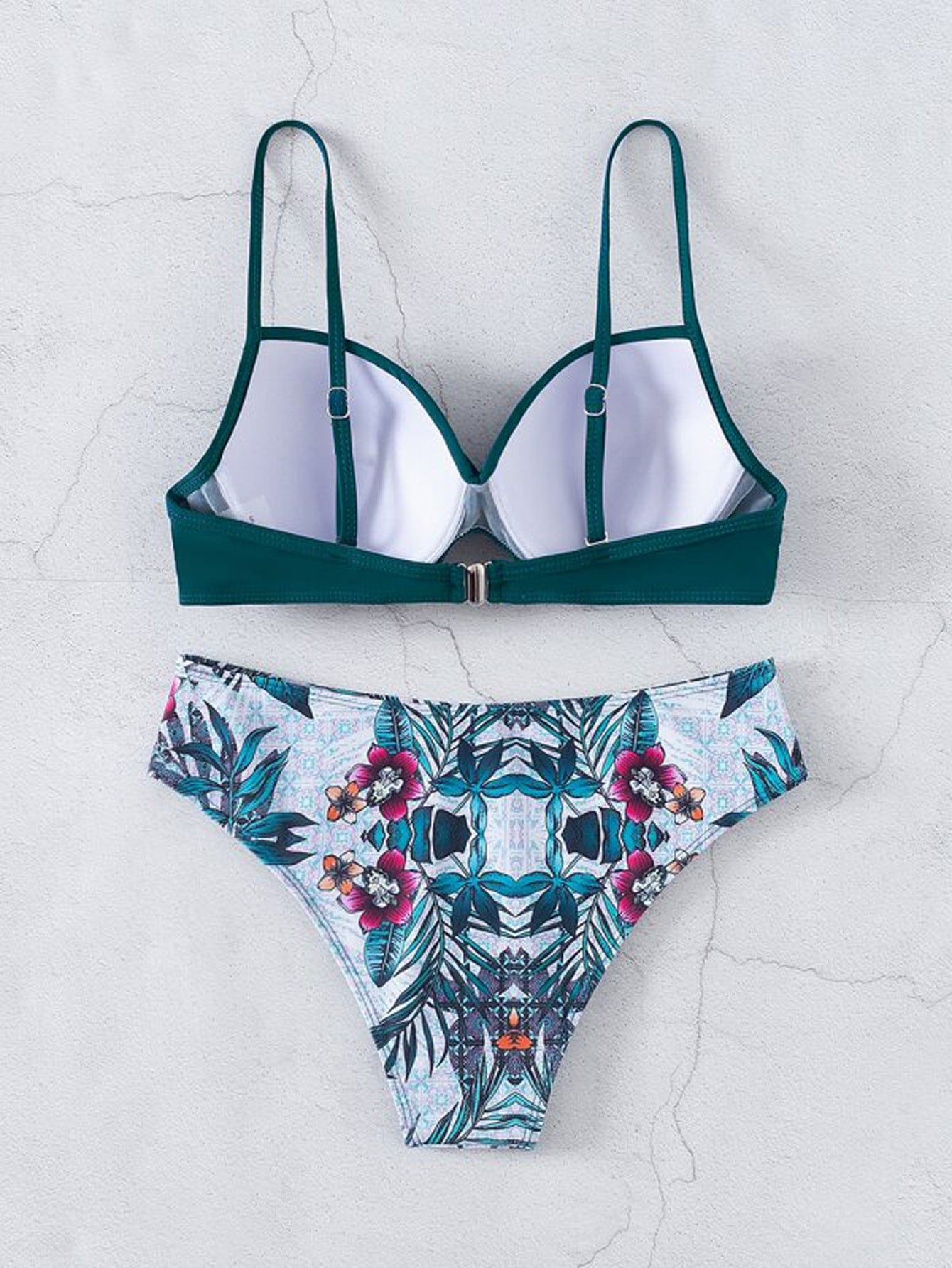 Conjunto de Maiô Bikini feminino para o verão com top sem alças cruzado à frente e Bottom de Maiô Bikini imprimido com plantas tropicais, roupa de banho, impressão aleatória