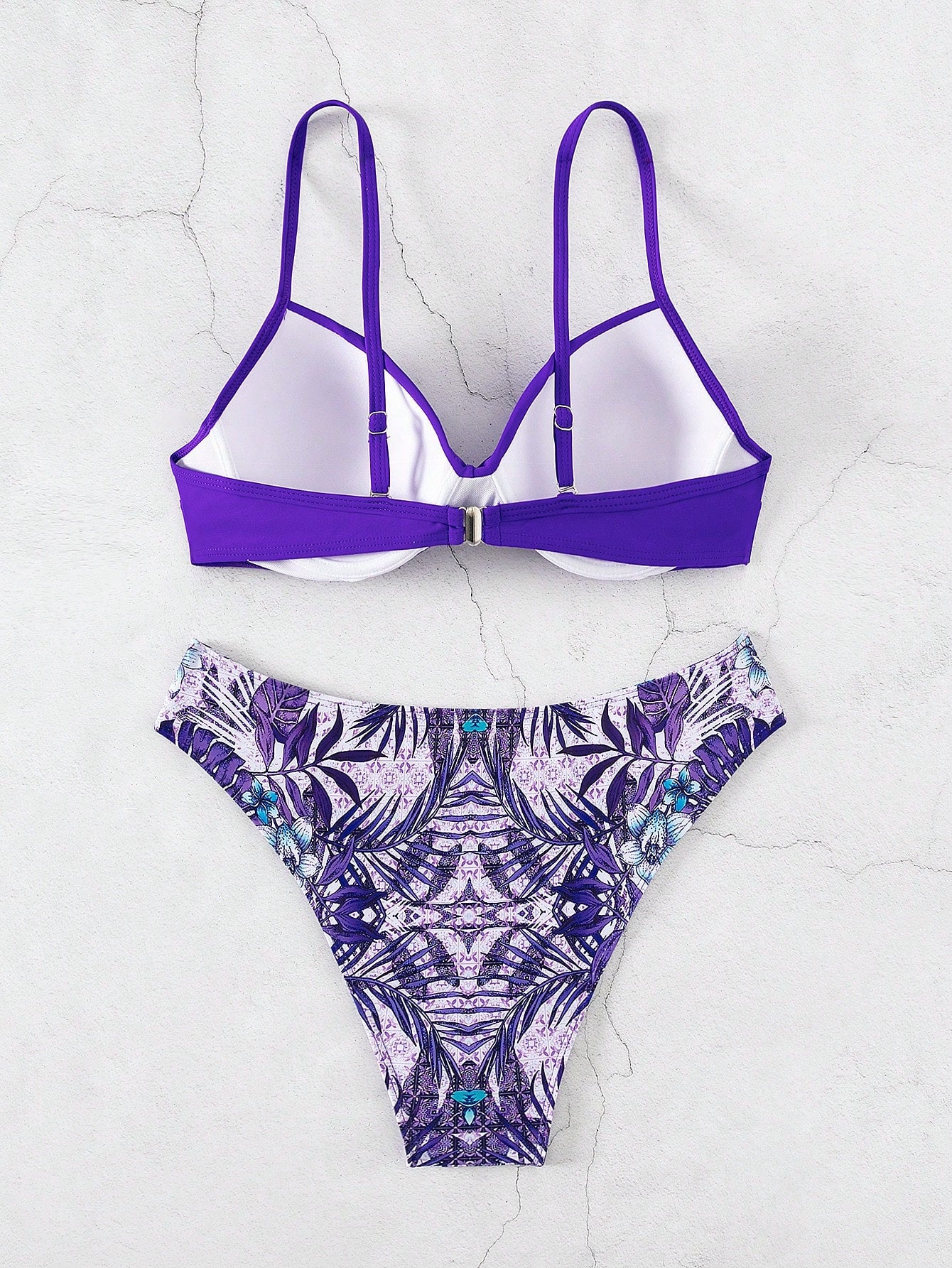 Conjunto de Maiô Bikini feminino para o verão com top sem alças cruzado à frente e Bottom de Maiô Bikini imprimido com plantas tropicais, roupa de banho, impressão aleatória