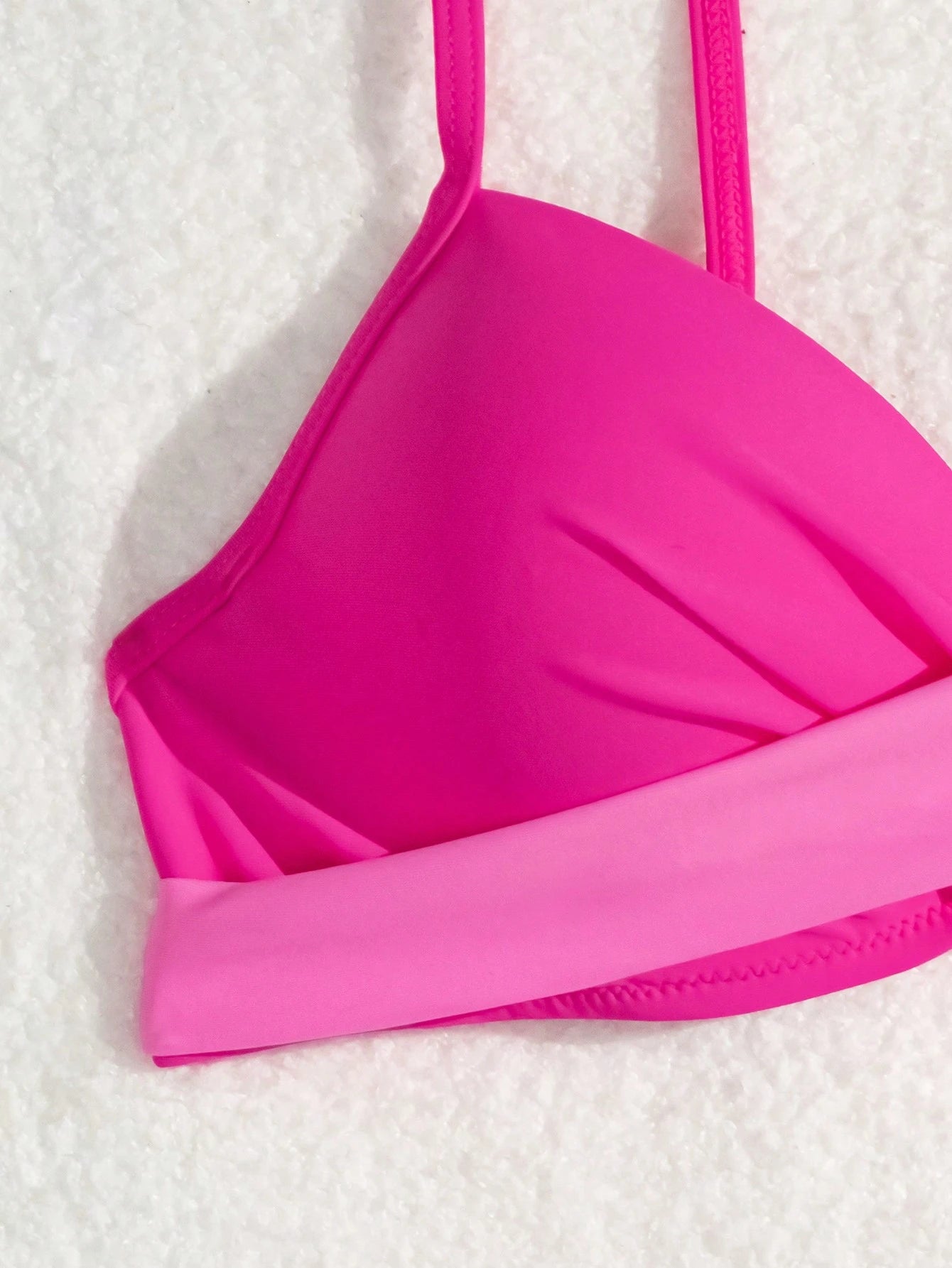 SHEIN Swim Conjunto de Bikini feminino com detalhe transversal em blocos de cores para o verão na praia