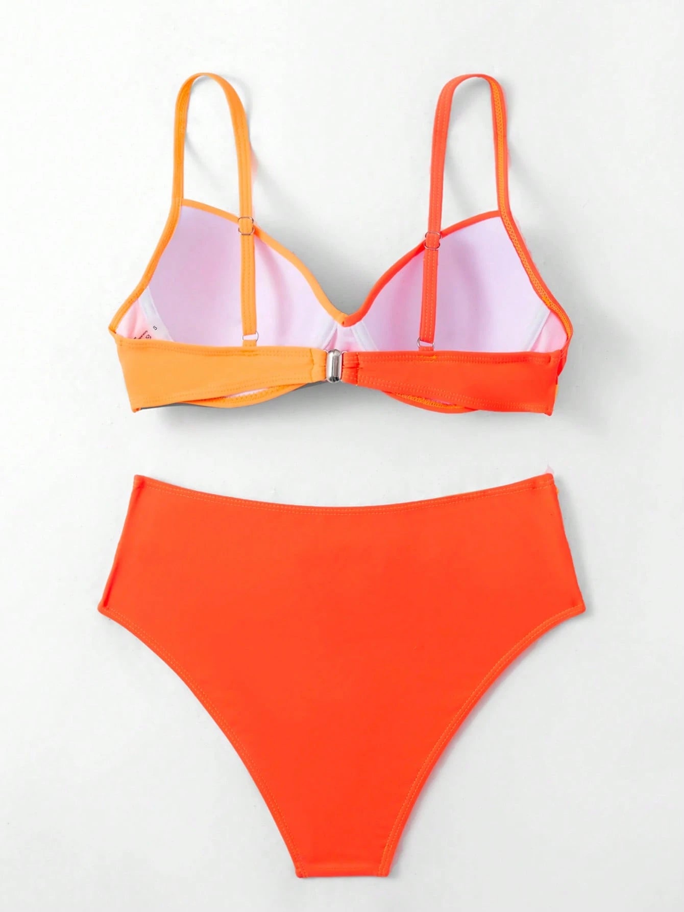 SHEIN Swim Conjunto de Bikini feminino com detalhe transversal em blocos de cores para o verão na praia