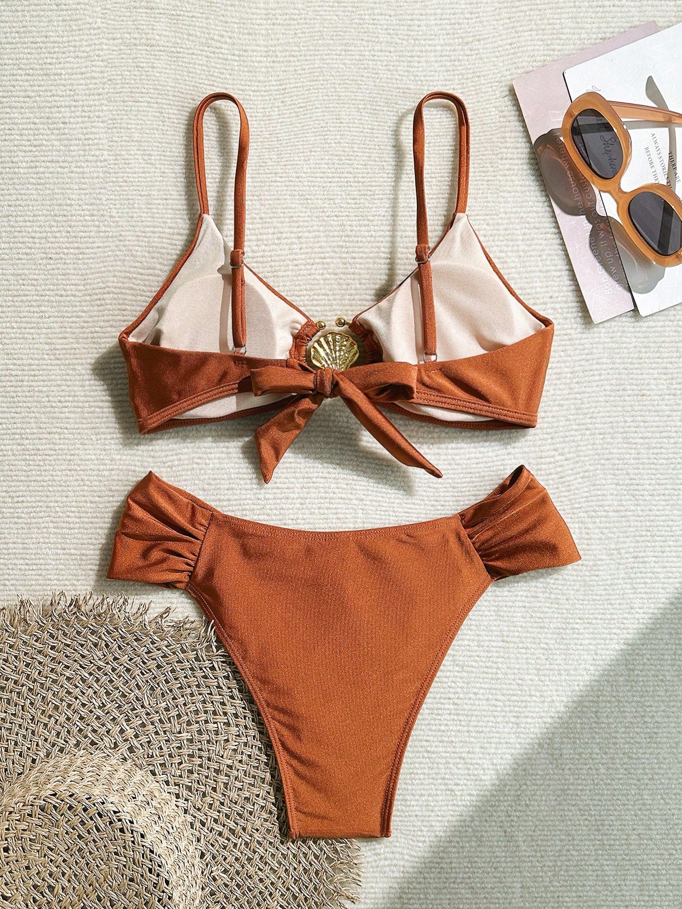 Swim Vcay Conjunto de Maiô Bikini com Alças Finas Plissadas de Corte Alto, Acessórios Metálicos Sexy, Totalmente Vegano, Roupa de Praia de Férias de Primavera para Mulheres, Roupa de Banho de Verão para Mulheres