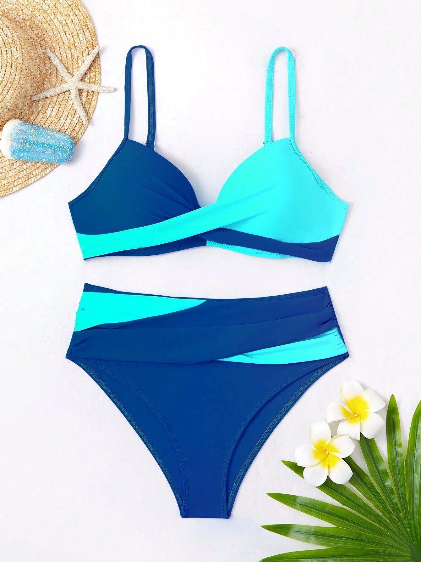 SHEIN Swim Conjunto de Bikini feminino com detalhe transversal em blocos de cores para o verão na praia