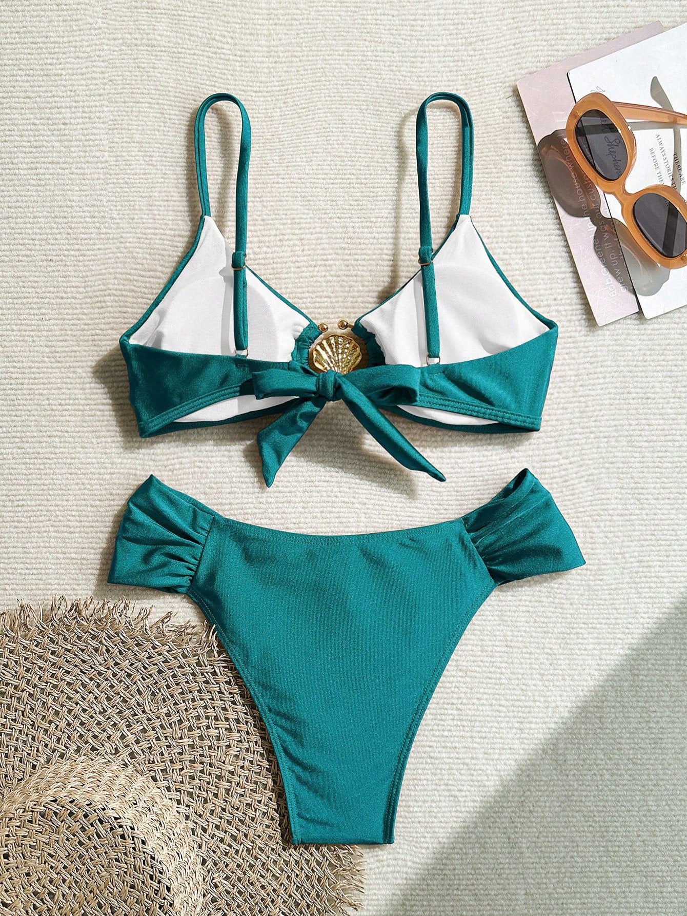 Swim Vcay Conjunto de Maiô Bikini com Alças Finas Plissadas de Corte Alto, Acessórios Metálicos Sexy, Totalmente Vegano, Roupa de Praia de Férias de Primavera para Mulheres, Roupa de Banho de Verão para Mulheres