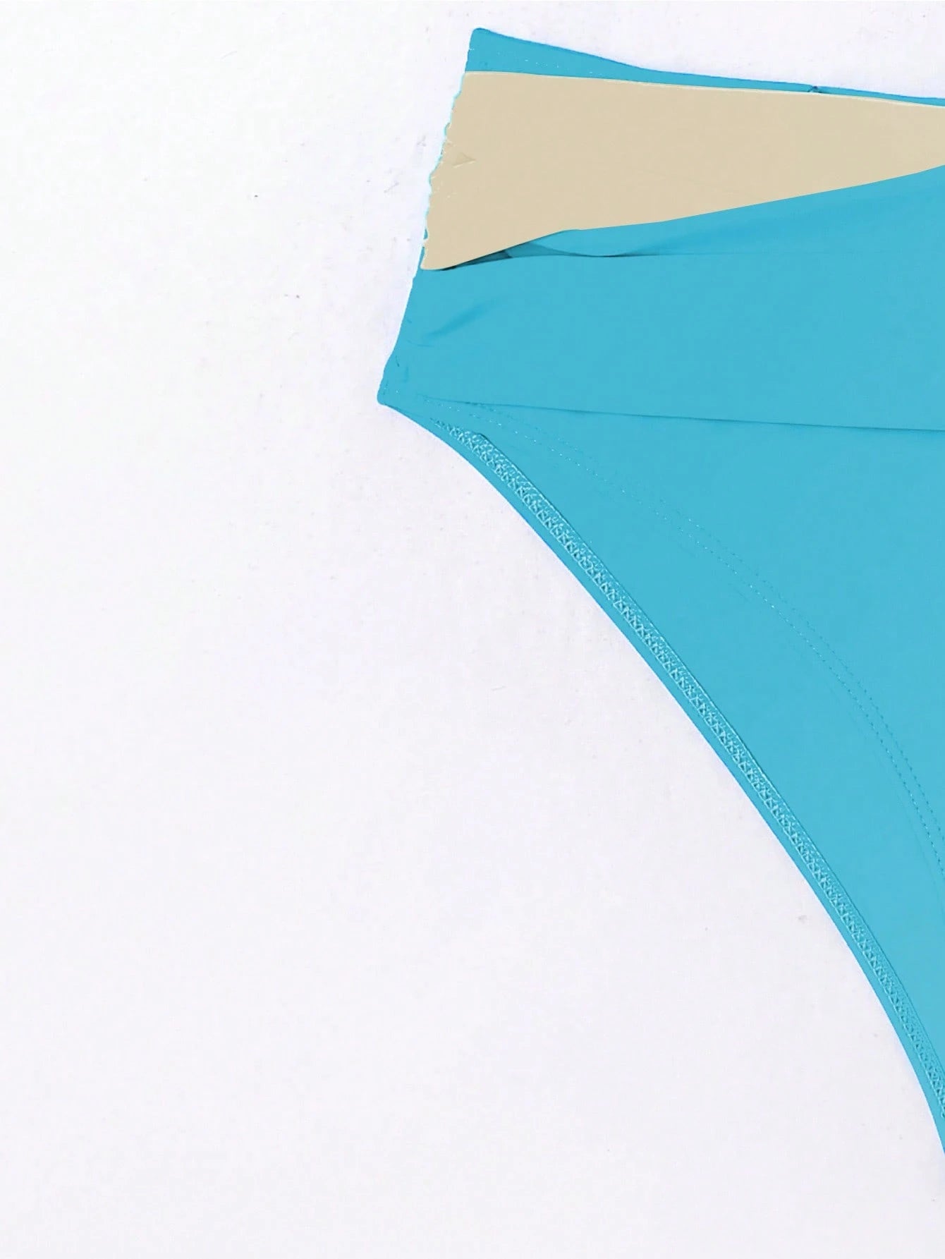 SHEIN Swim Conjunto de Bikini feminino com detalhe transversal em blocos de cores para o verão na praia