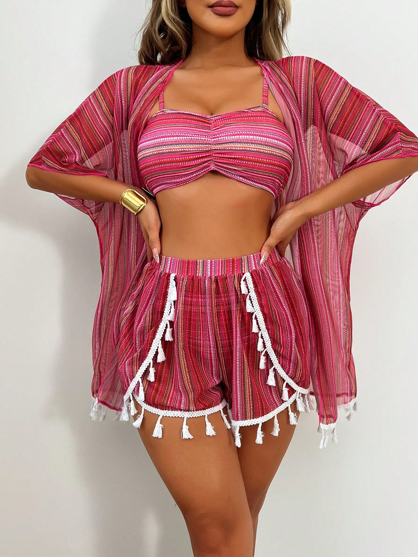 SHEIN Swim 4 Peças Conjunto de Maiô Bikini com Top Franzido de Estampa Geométrica, Parte de Baixo de Maiô Bikini de Padrão Geométrico, Cardigan Colorido com Franjas e Shorts Coloridos com Franjas, Carnaval de Verão