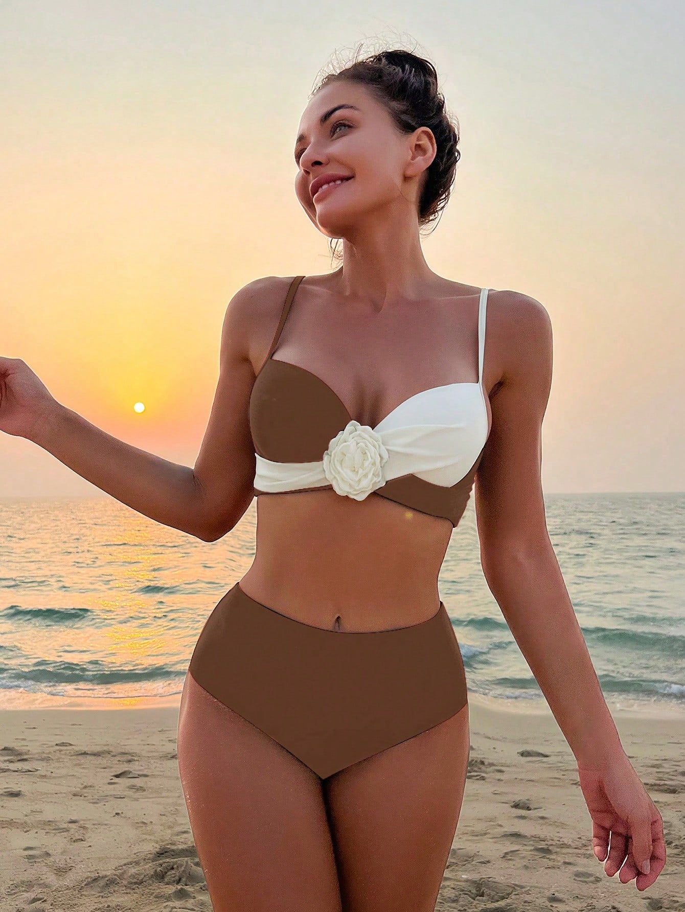 SHEIN Swim Conjunto de Maiô Bikini 3D Floral com Bloco de Cores de Praia de Verão