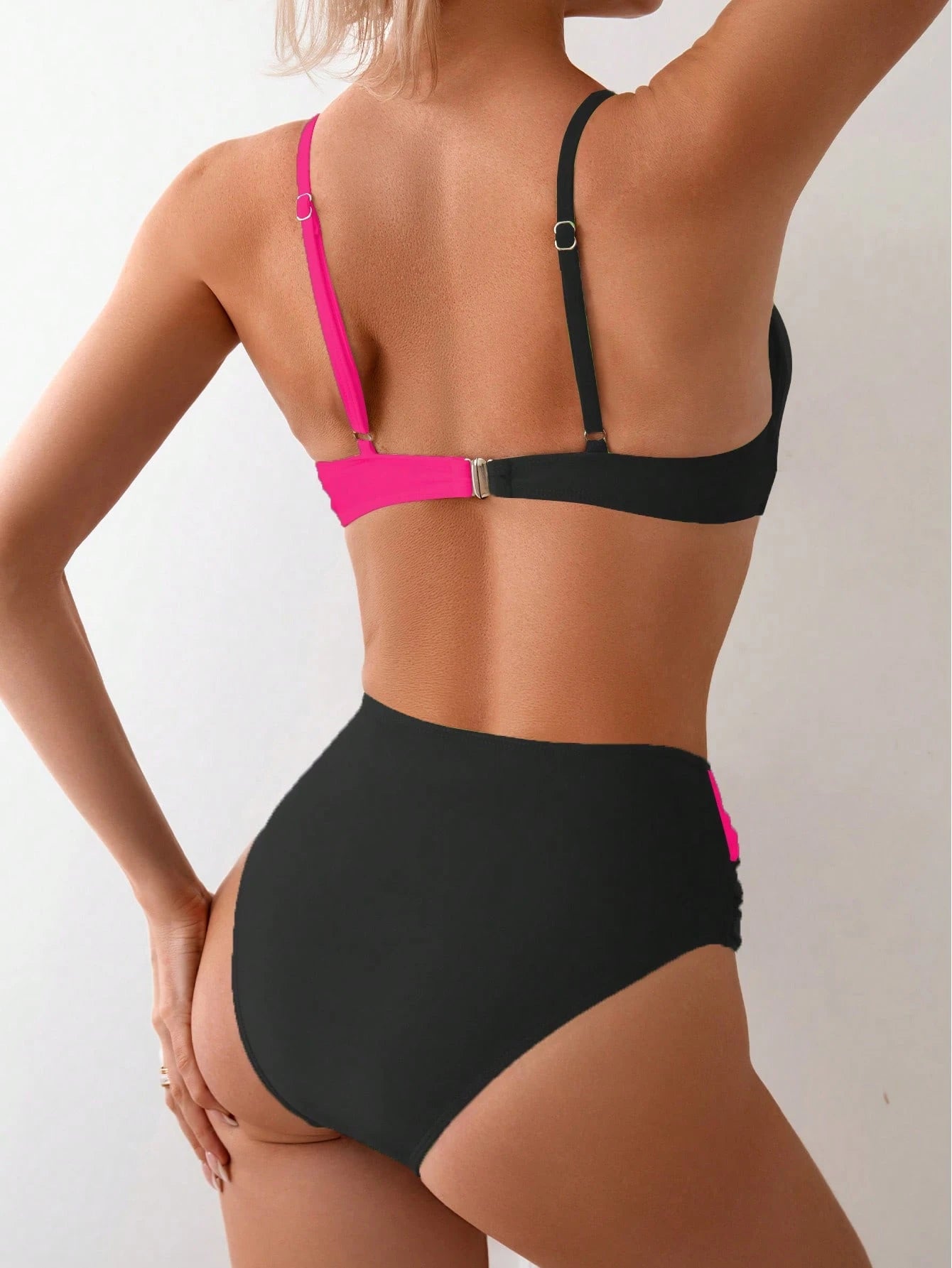 SHEIN Swim Conjunto de Bikini feminino com detalhe transversal em blocos de cores para o verão na praia