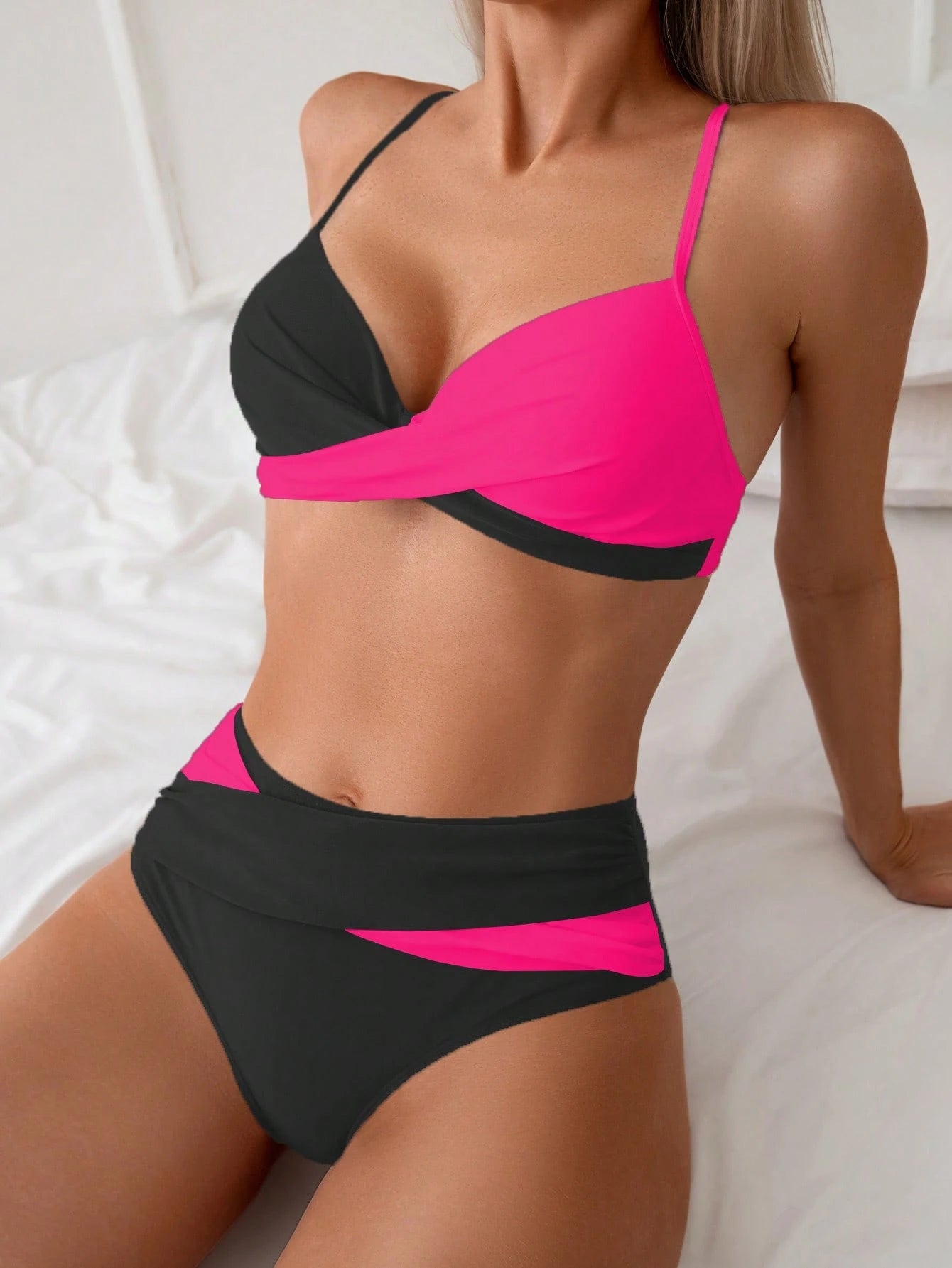 SHEIN Swim Conjunto de Bikini feminino com detalhe transversal em blocos de cores para o verão na praia