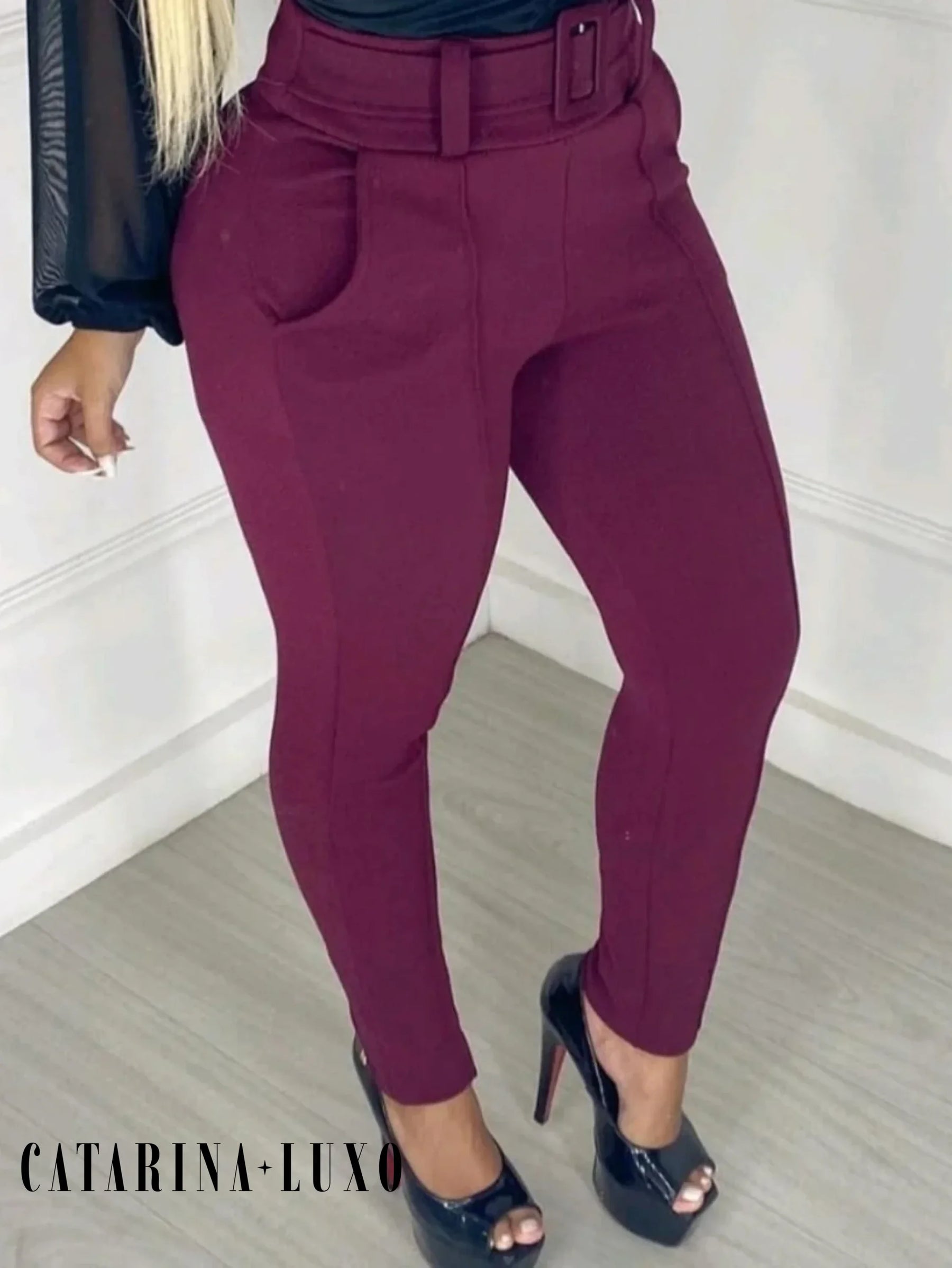 Calça Skinny De Malha Com Cinto Adriana