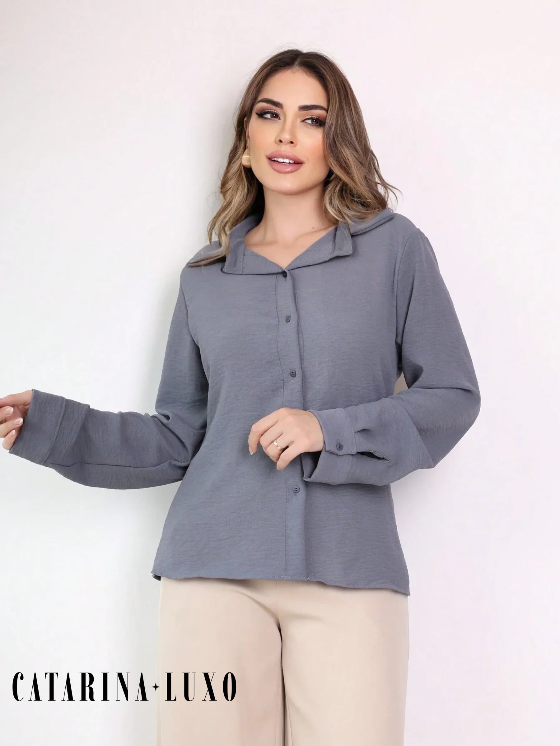 Camisa Estilo Social Com Manga Bufante E Botões Silvana Cinza / P