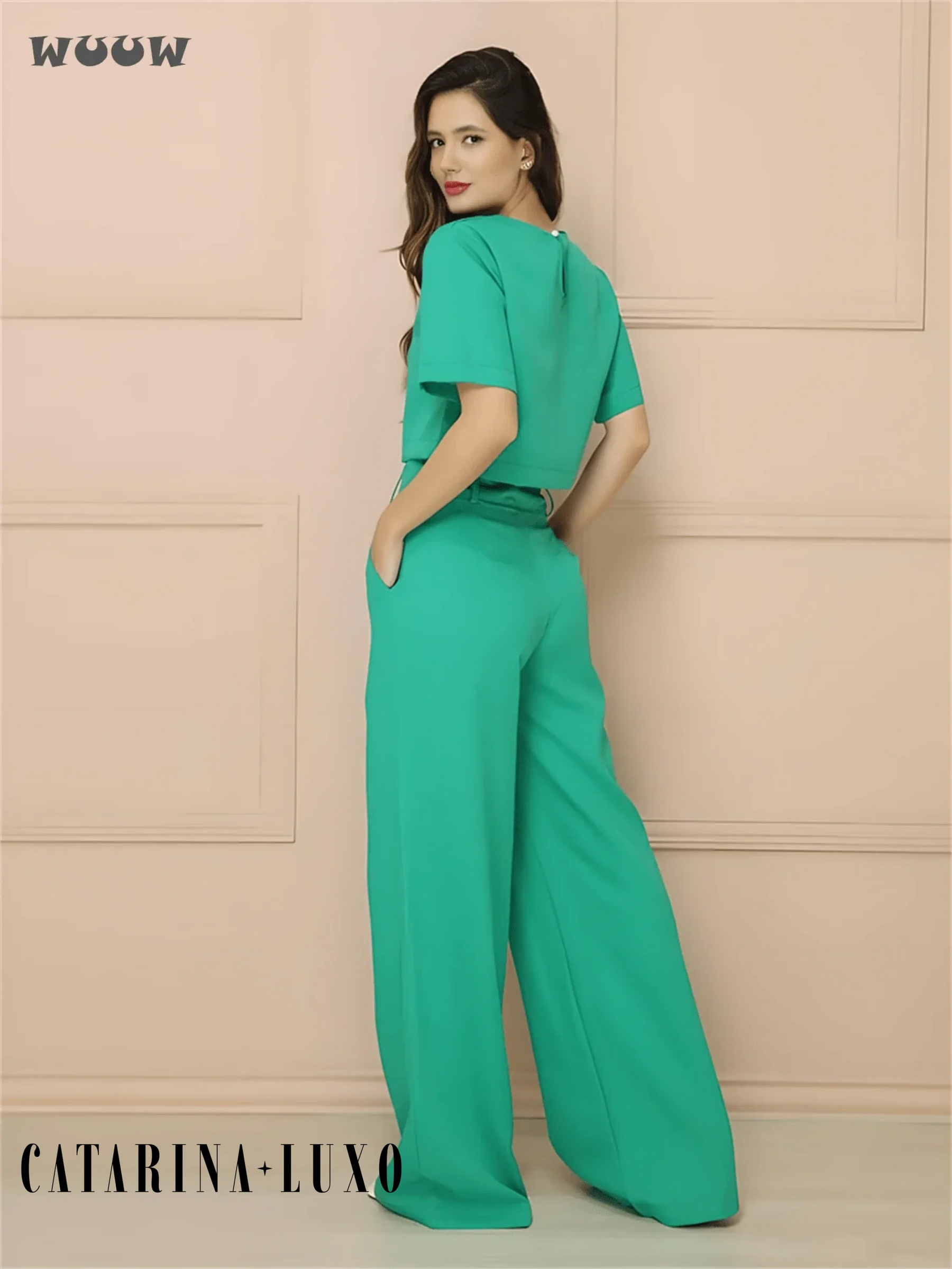Conjunto Alfaiataria T-Shirt E Calça Pantalona Betina