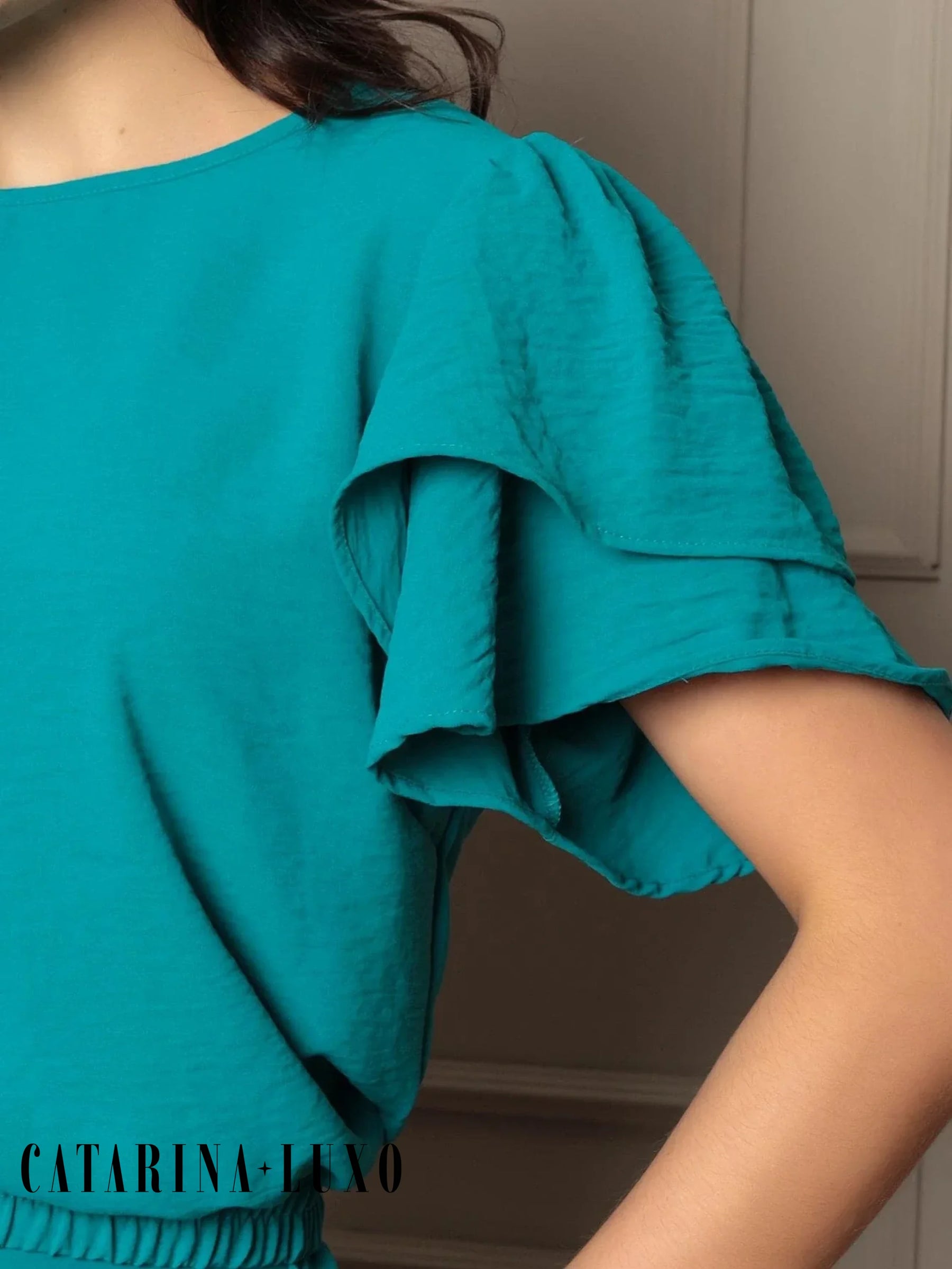 Conjunto Blusa Com Manga Em Camadas E Calça Pantalona Samanta