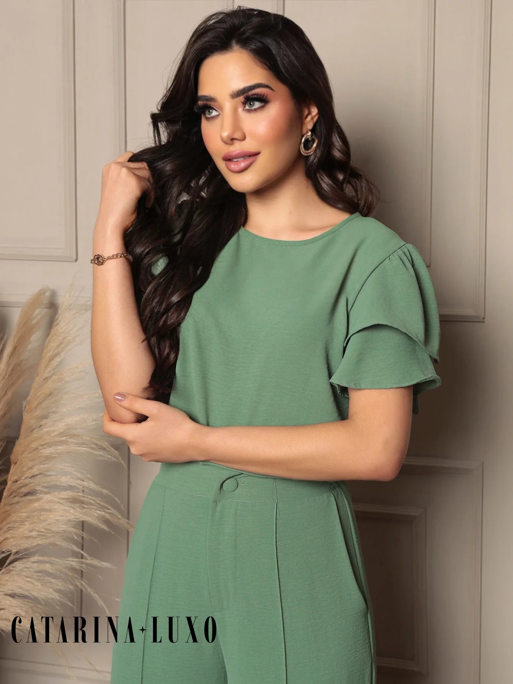 Conjunto Blusa Com Manga Em Camadas E Calça Pantalona Samanta