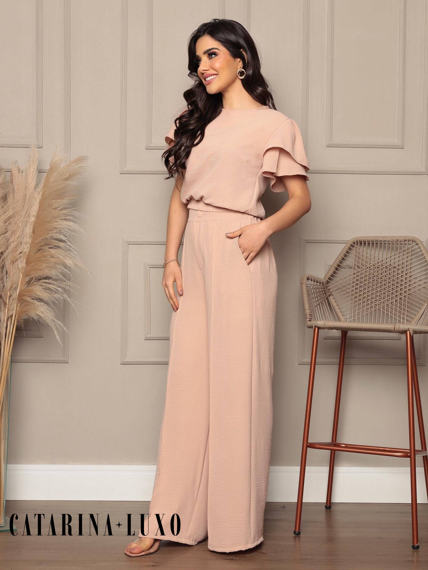 Conjunto Blusa Com Manga Em Camadas E Calça Pantalona Samanta
