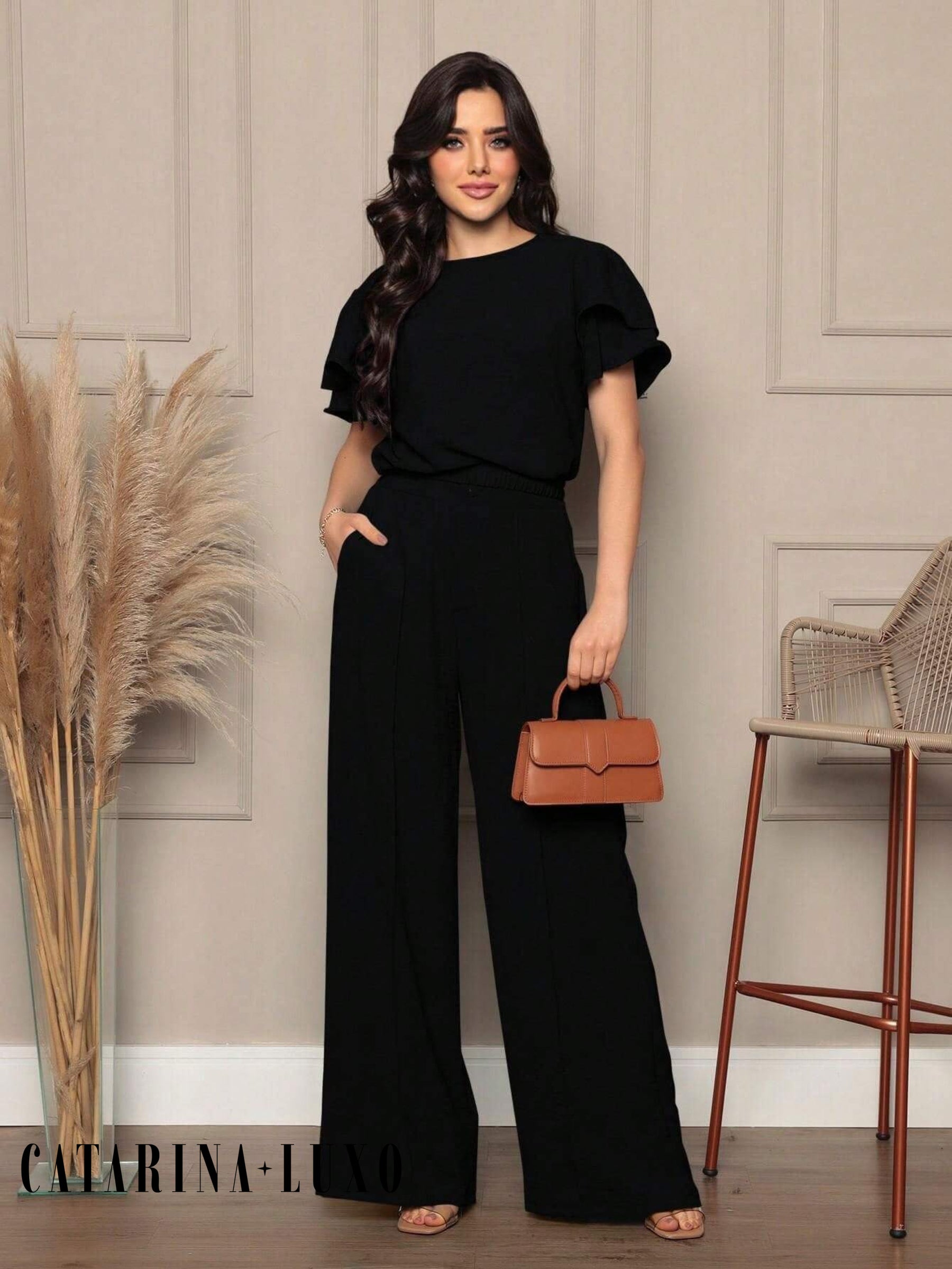 Conjunto Blusa Com Manga Em Camadas E Calça Pantalona Samanta Preto E Branco / P