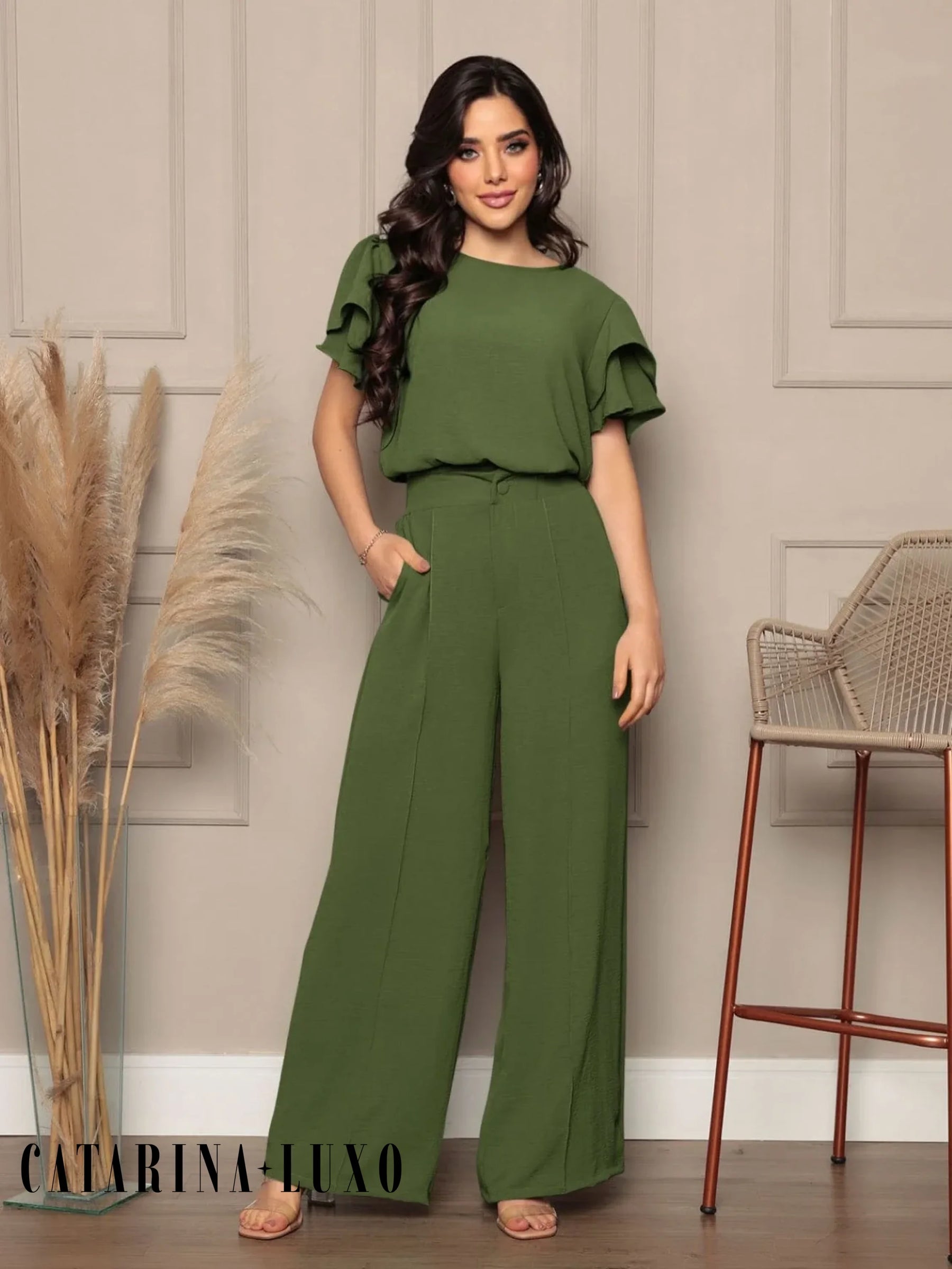 Conjunto Blusa Com Manga Em Camadas E Calça Pantalona Samanta Verde Militar / P