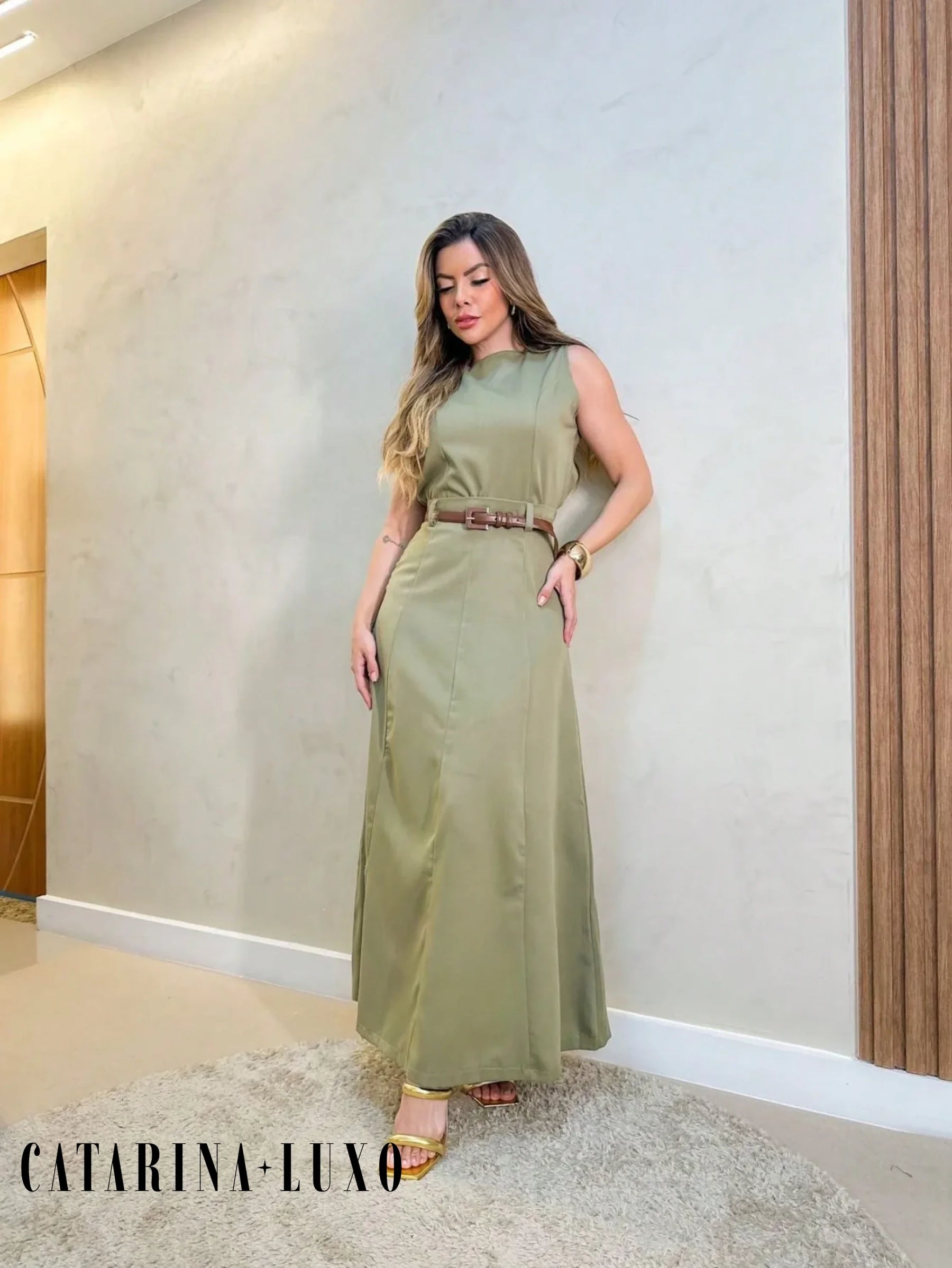 Conjunto Blusa Sem Manga E Saia Longa Com Cinto Renata Verde / P