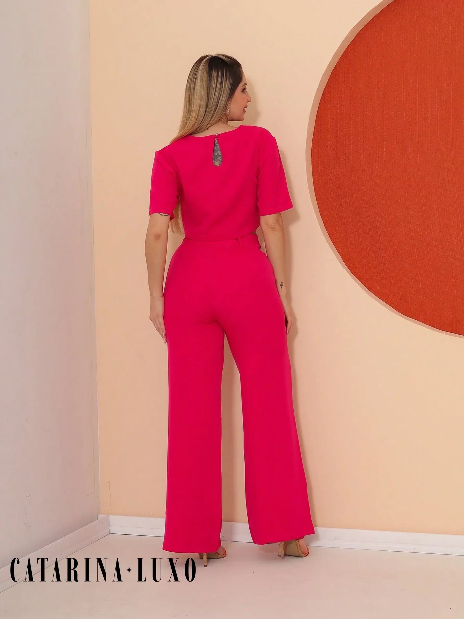 Conjunto Cropped Manga Curta E Calça Pantalona Regina
