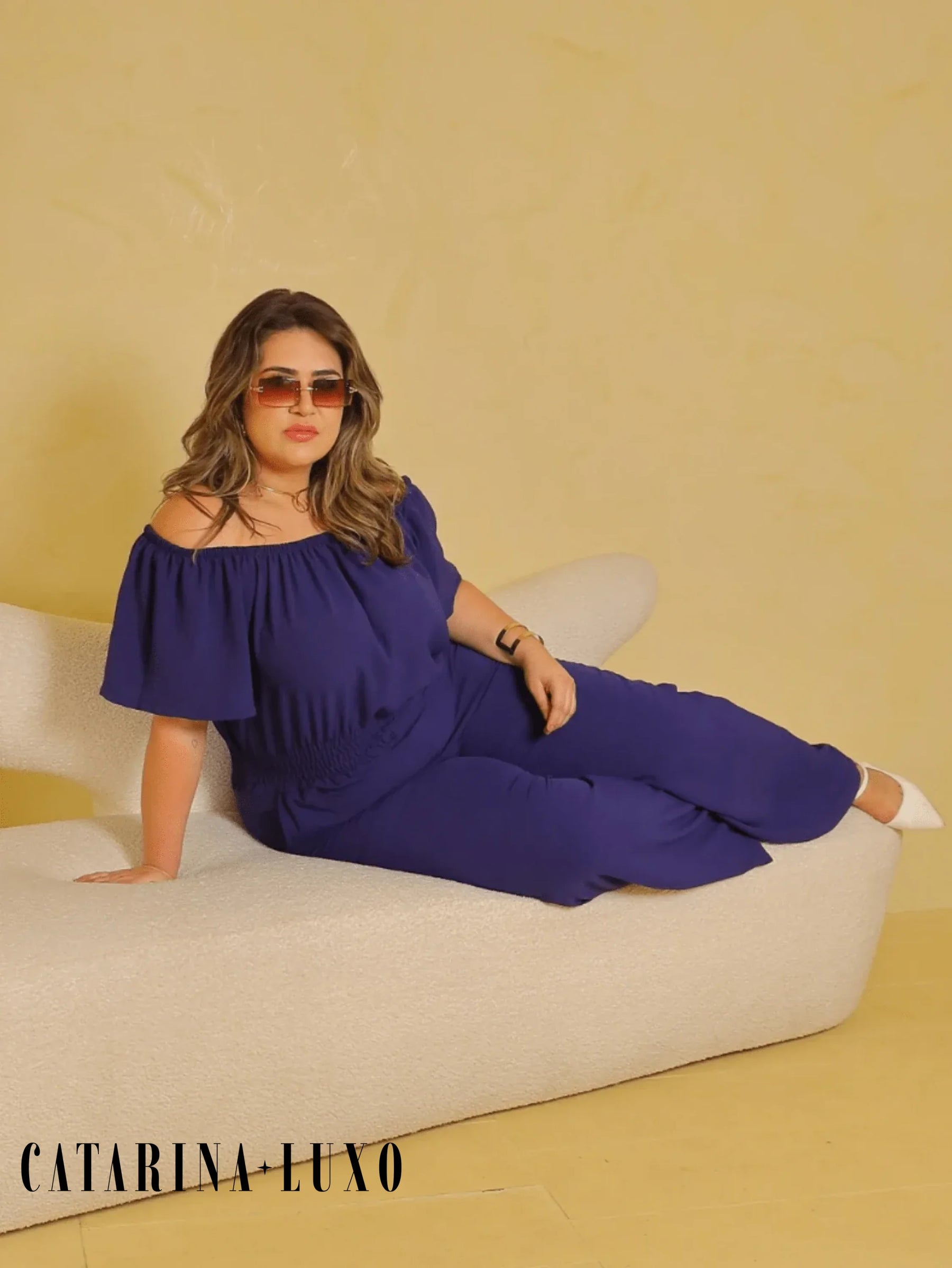 Macacão Perna Longa Com Gola Ombro Á Plus Size Kelly
