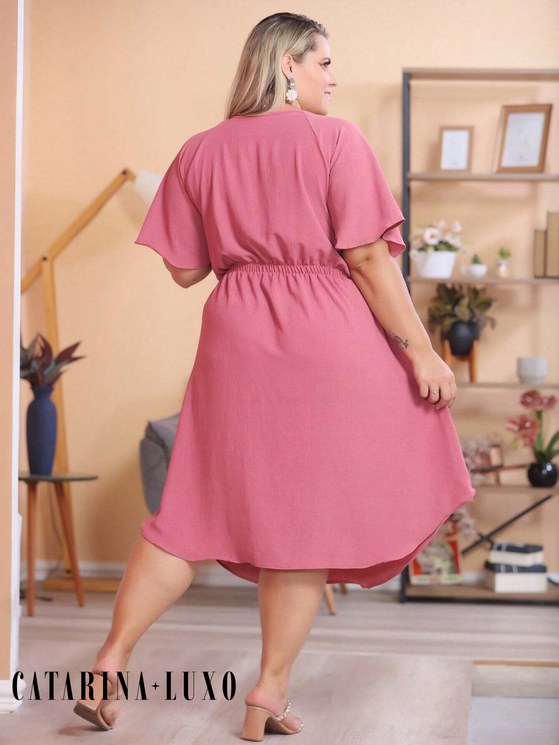 Vestido Com Manga Esvoaçante E Cinto De Amarração Bárbara