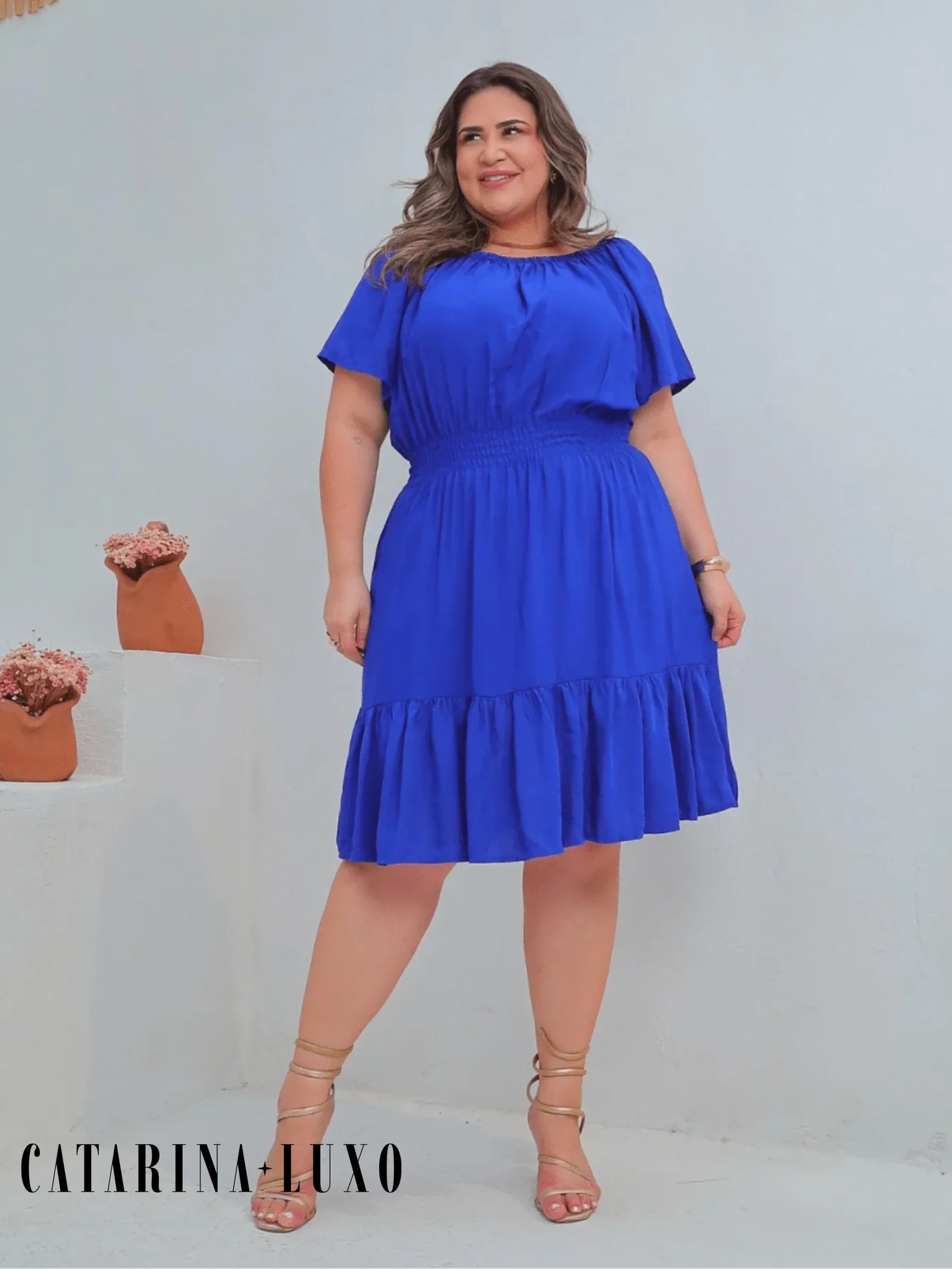 Vestido Curto Acinturado Manga Ombro Á Plus Size Paula Azul Royal / M