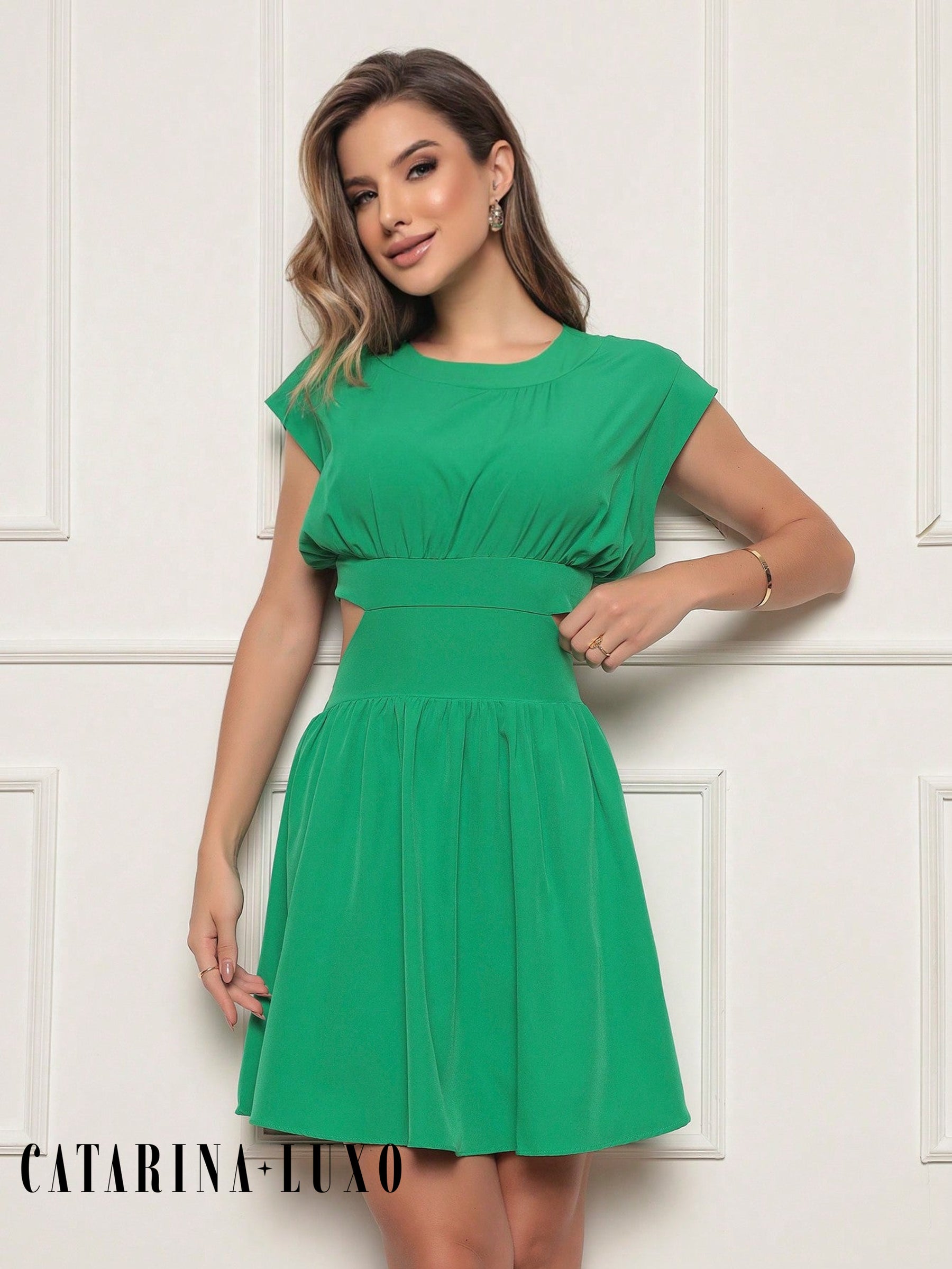 Vestido Curto Com Fendas Laterais Juliana Vestidos Curtos Femininos