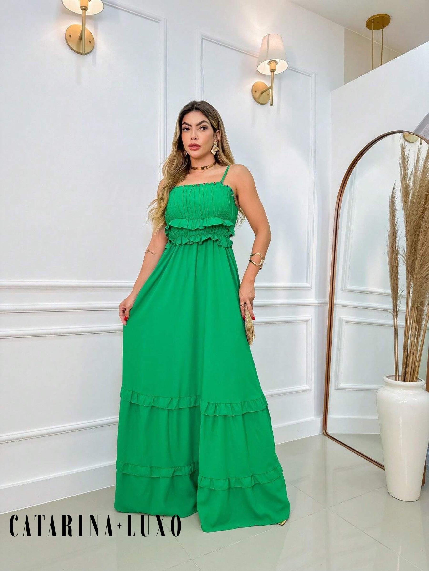 Vestido Longo Franzido Com Babado Isabela