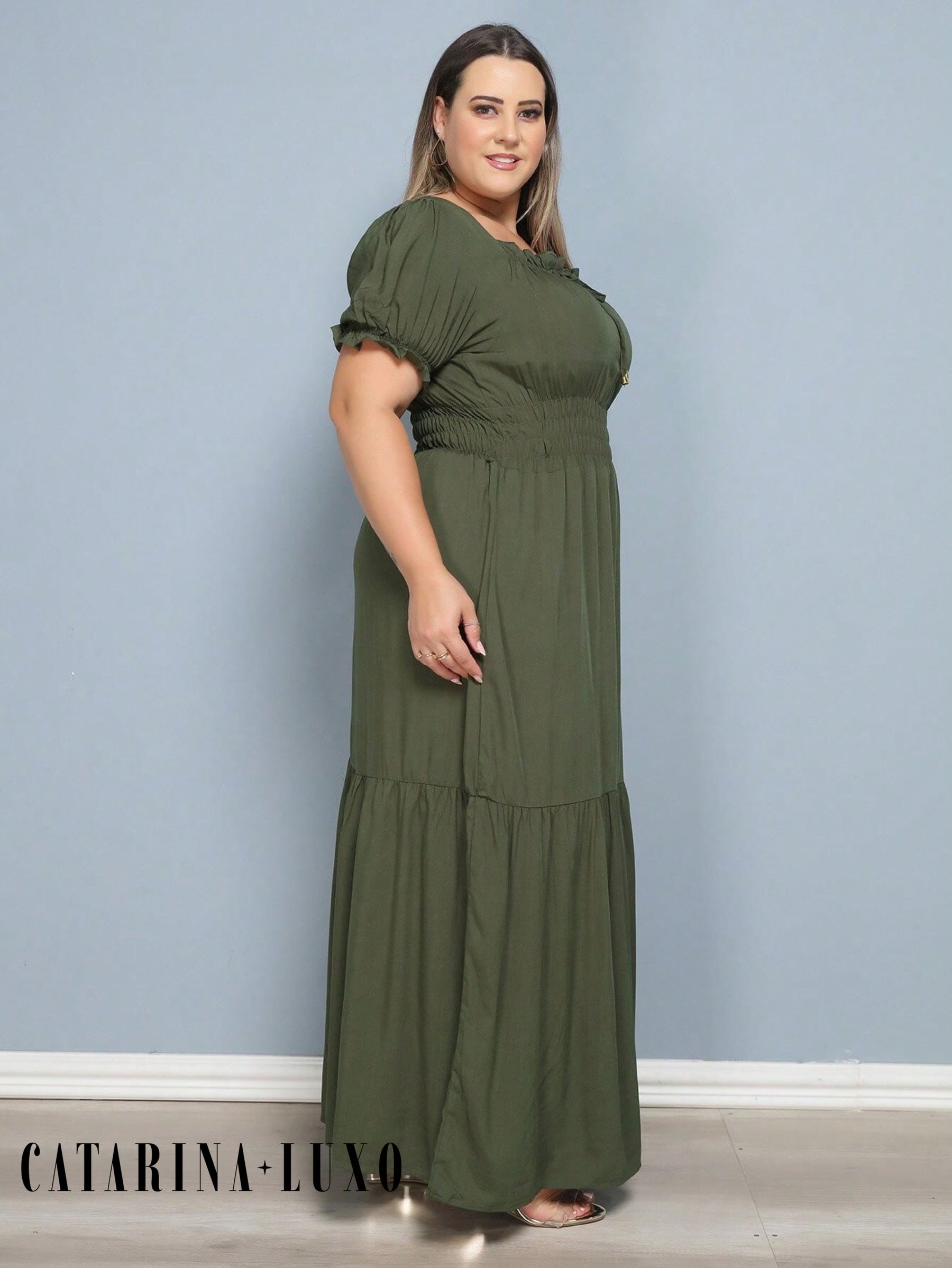Vestido Longo Manga Bufante Com Babado Plus Size Taís