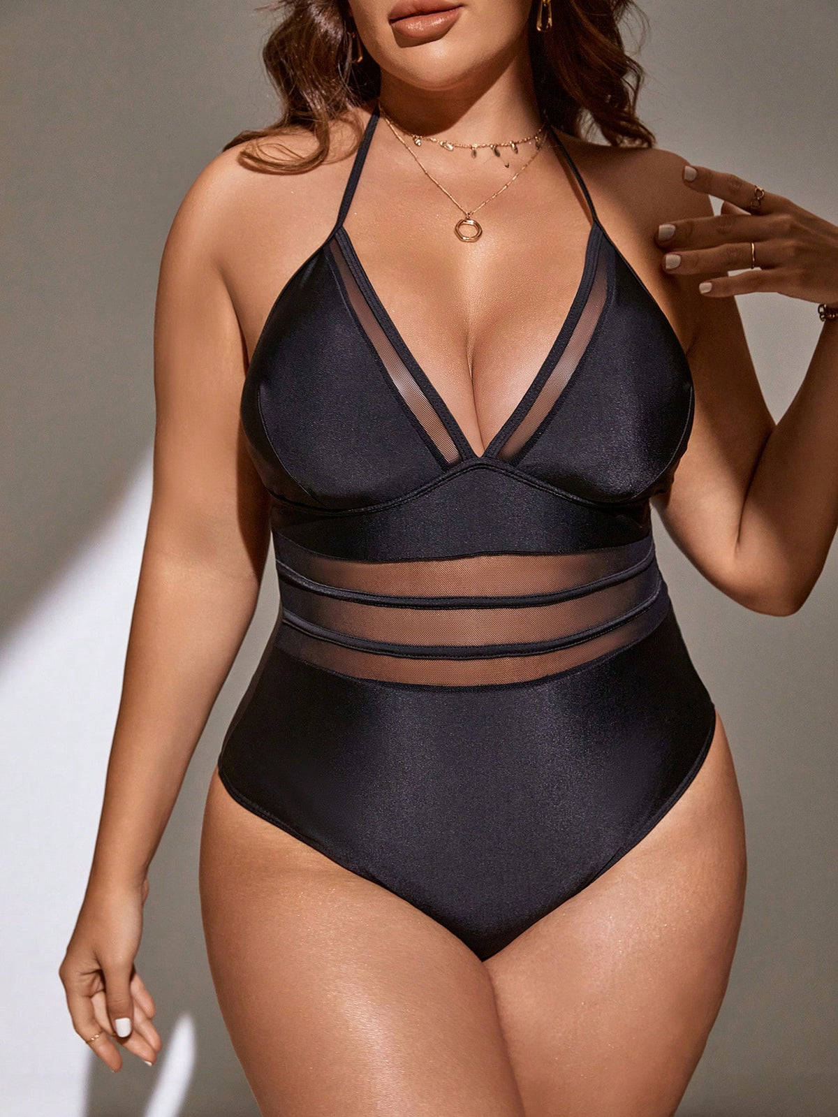 Swim SXY Plus Malha De Contraste Halter Fato De Banho De Uma Peça