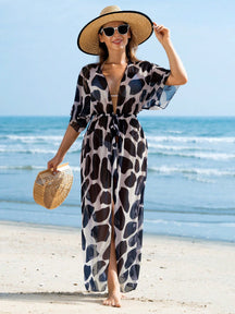 Swim Lushoire Quimono estilo praia com estampa de vaca, mangas murciélago e cinto de amarração na cintura para as férias de verão.