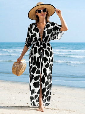 Swim Lushoire Quimono estilo praia com estampa de vaca, mangas murciélago e cinto de amarração na cintura para as férias de verão.