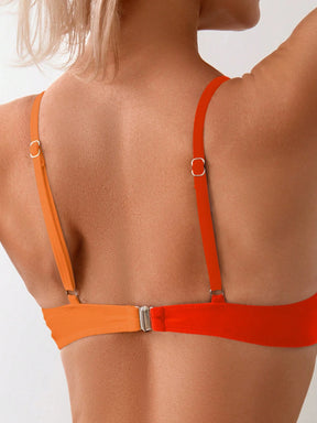 SHEIN Swim Conjunto de Bikini feminino com detalhe transversal em blocos de cores para o verão na praia