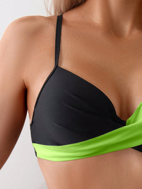 SHEIN Swim Conjunto de Bikini feminino com detalhe transversal em blocos de cores para o verão na praia