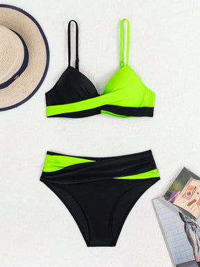 SHEIN Swim Conjunto de Bikini feminino com detalhe transversal em blocos de cores para o verão na praia