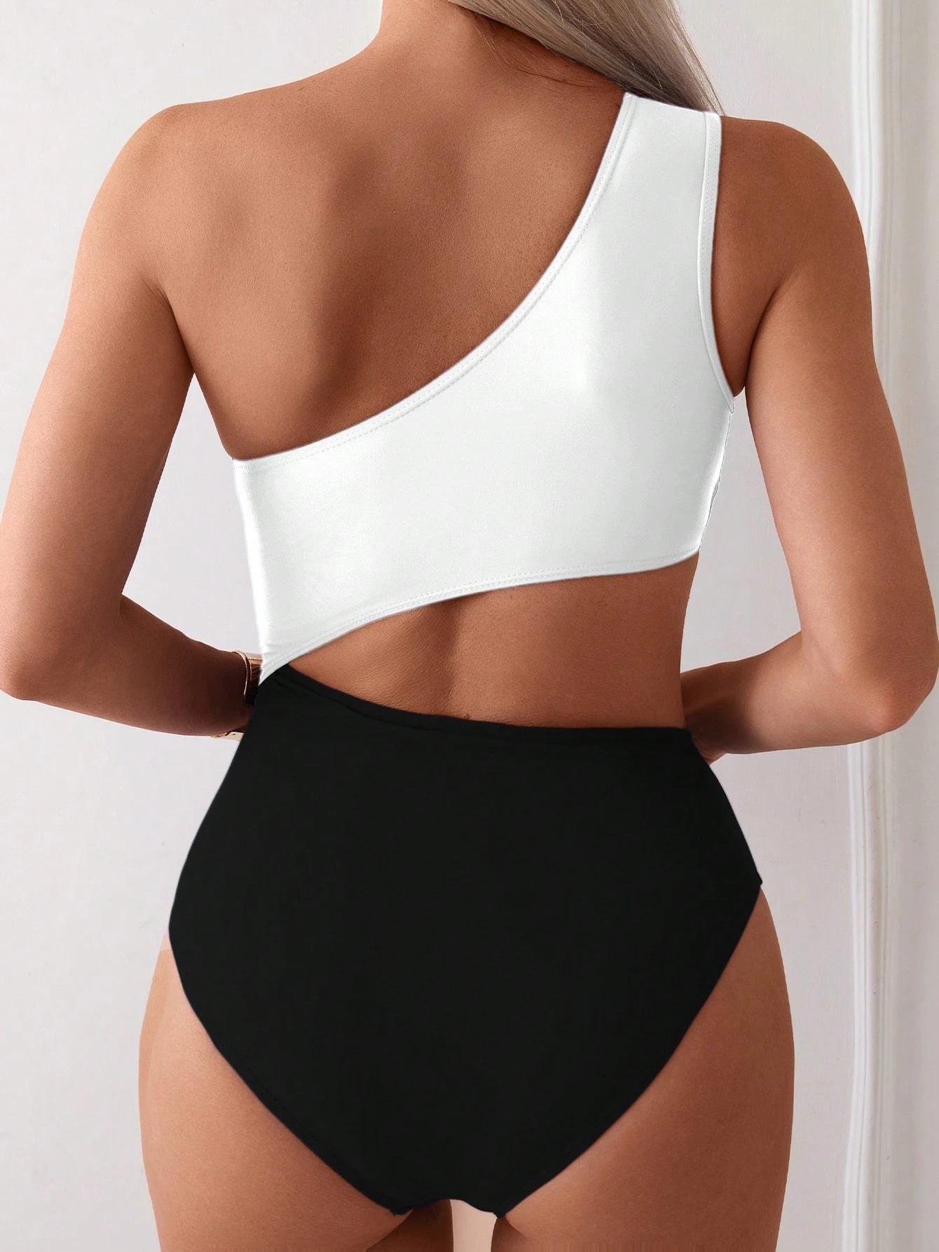 SHEIN Swim Maiô de Praia com Babado Vazado para Verão e Férias Feminino