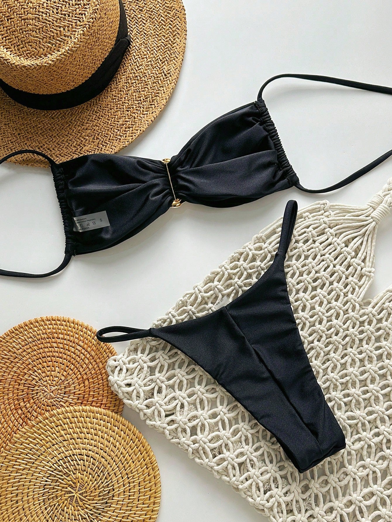 SHEIN Swim Conjunto de Maiô Bikini Feminino Strapless de Verão Solid Color com Amarração e Decoração Metálica, Sexy