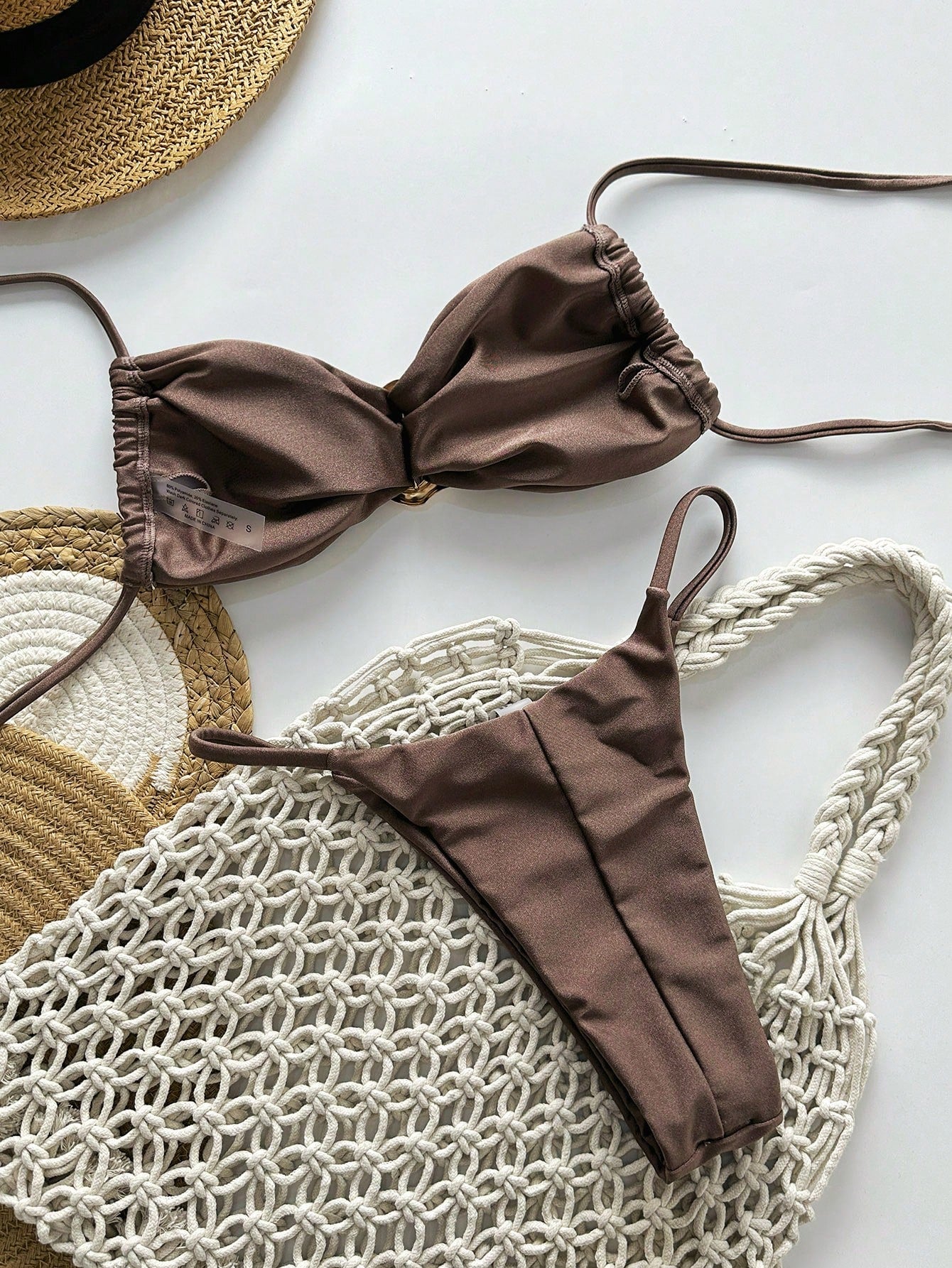 SHEIN Swim Conjunto de Maiô Bikini Feminino Strapless de Verão Solid Color com Amarração e Decoração Metálica, Sexy