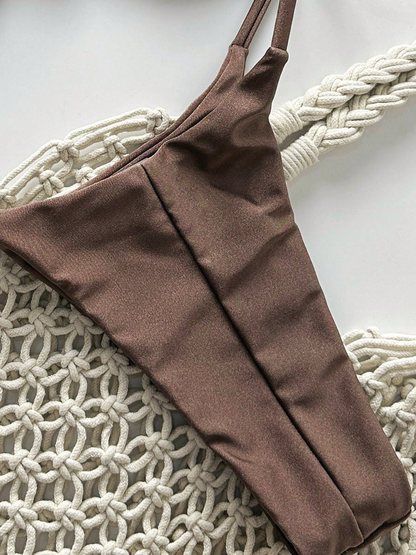 SHEIN Swim Conjunto de Maiô Bikini Feminino Strapless de Verão Solid Color com Amarração e Decoração Metálica, Sexy