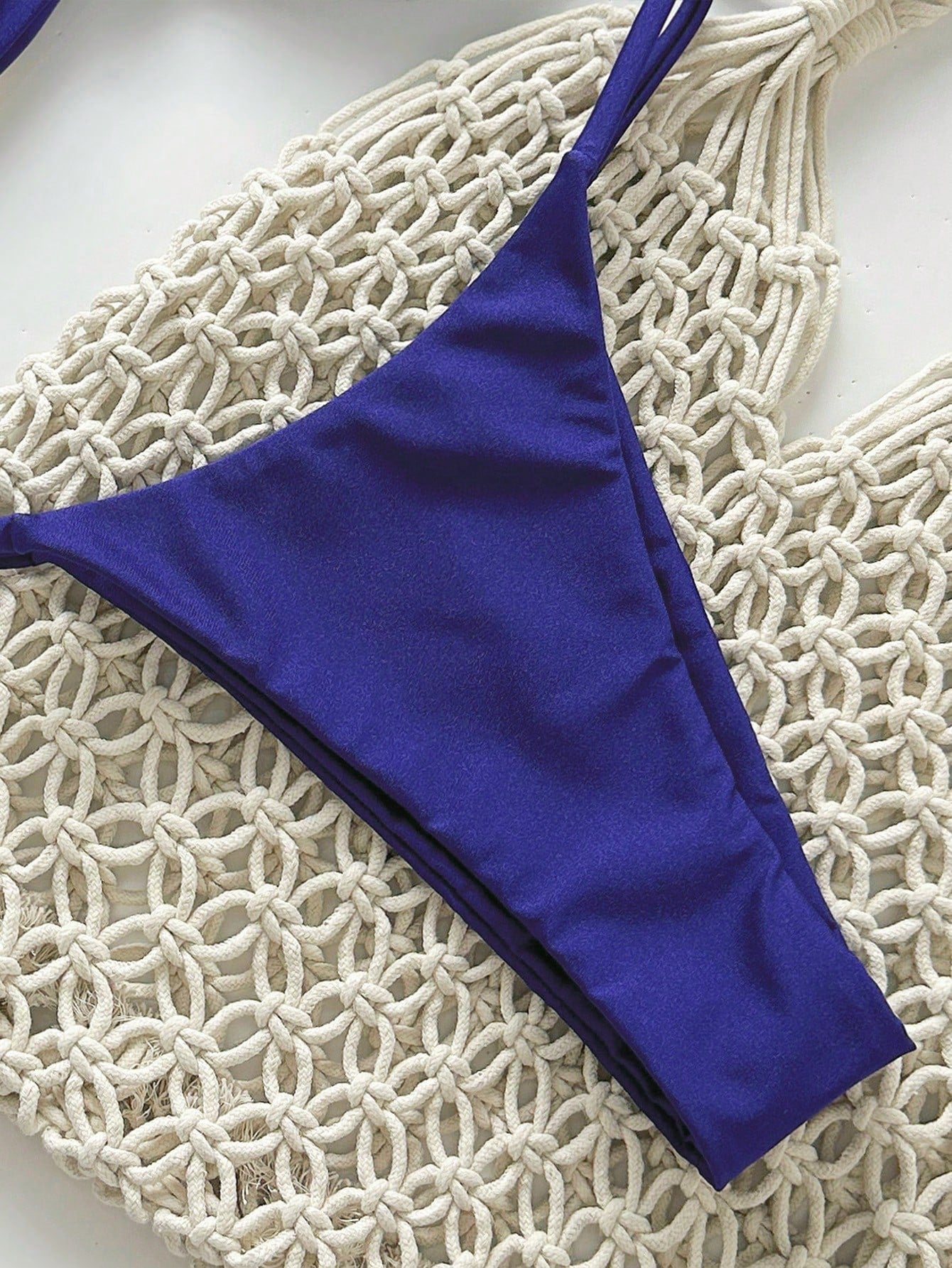 SHEIN Swim Conjunto de Maiô Bikini Feminino Strapless de Verão Solid Color com Amarração e Decoração Metálica, Sexy