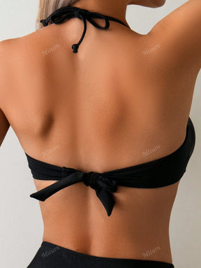 Conjunto de Maiô Bikini Tomara que Caia de Duas Peças de Cor Sólida e Busto Plano, com Acessórios Metálicos no Meio, Adequado para Férias na Ilha, Fotografia, Natação, para a Praia no Verão