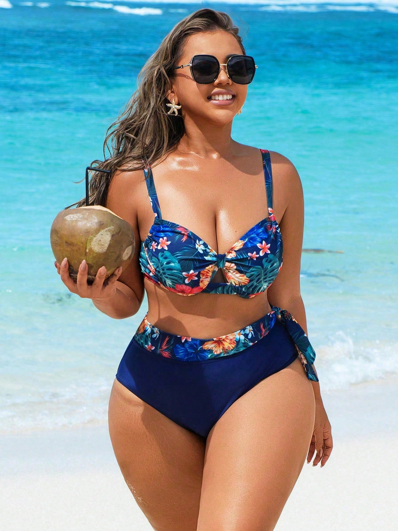 Swim Lushoire Conjunto com 2 Peças Estampa de Planta Tropical Aleatória para Mulheres Plus Size, Top Assimétrica com Babado e Maiô Bikini Triângulo de Cintura Alta, Traje de Banho Simples para Férias e Uso Diário