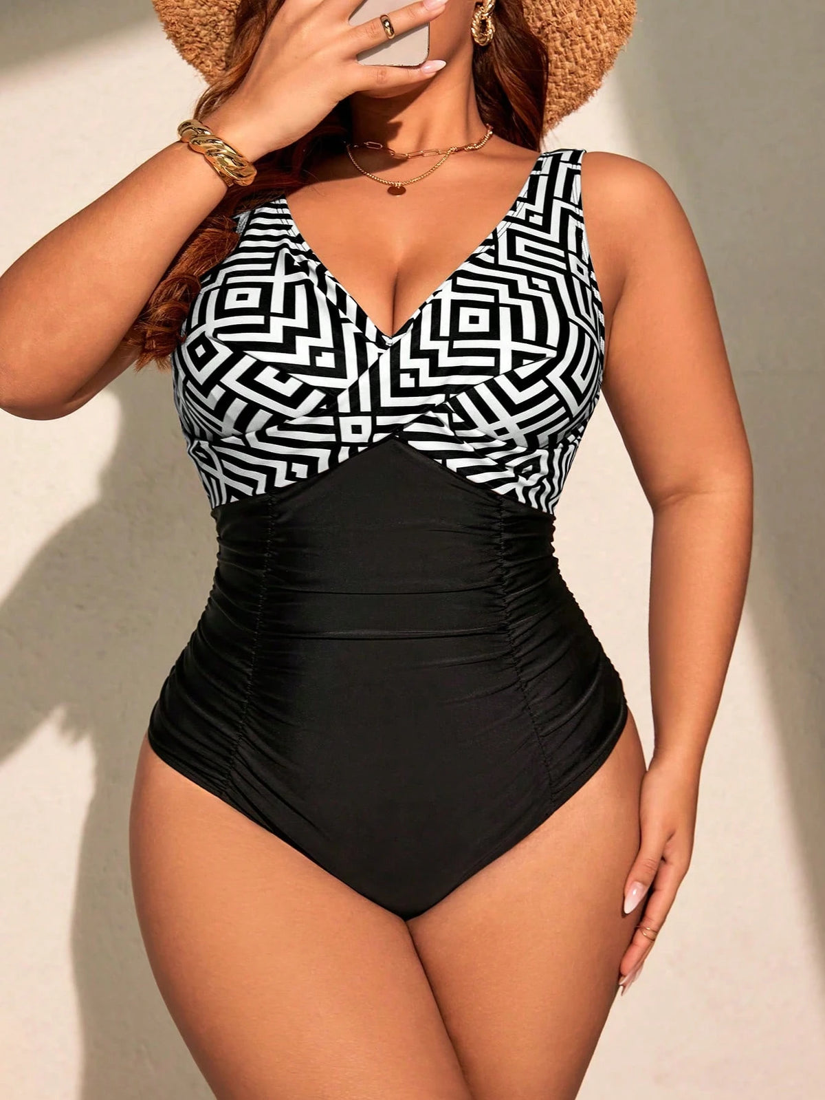 Swim Lushoire Maio Tipo One-Piece com Estampa Geométrica Contrastante, Plus Size, Para Férias na Praia de Verão