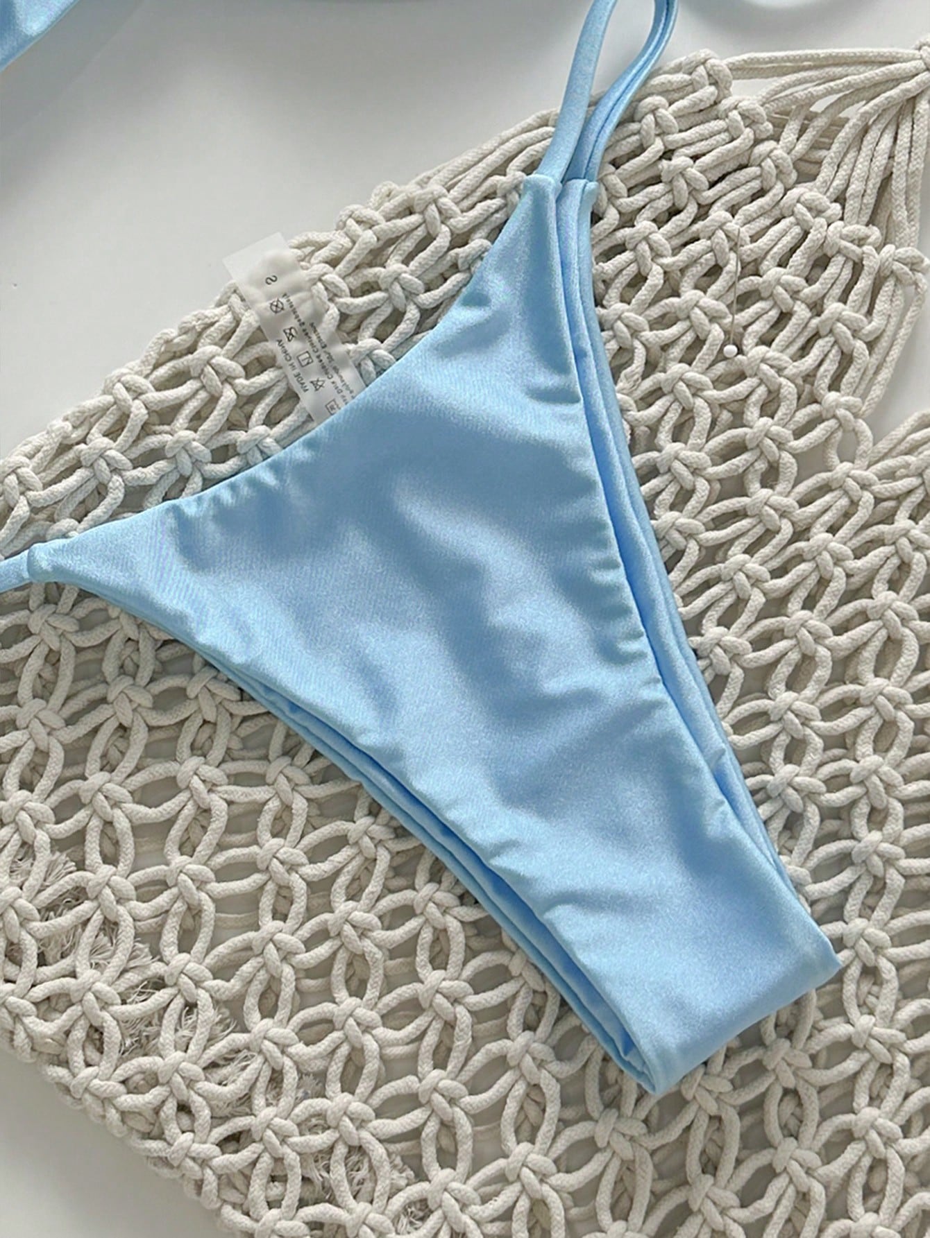 SHEIN Swim Conjunto de Maiô Bikini Feminino Strapless de Verão Solid Color com Amarração e Decoração Metálica, Sexy