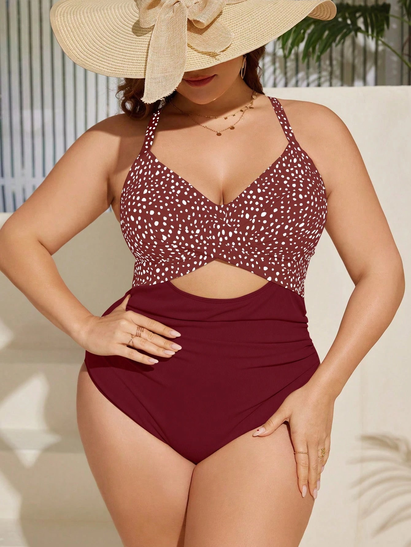 SHEIN Swim Curve Maiô Elegante e Sexy com Twist e Recorte, Plus Size, Adequado para Férias de Verão