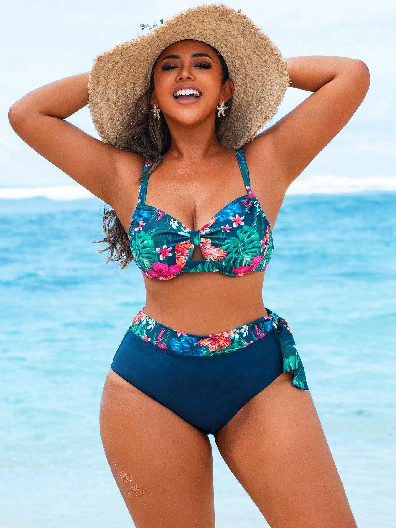 Swim Lushoire Conjunto com 2 Peças Estampa de Planta Tropical Aleatória para Mulheres Plus Size, Top Assimétrica com Babado e Maiô Bikini Triângulo de Cintura Alta, Traje de Banho Simples para Férias e Uso Diário