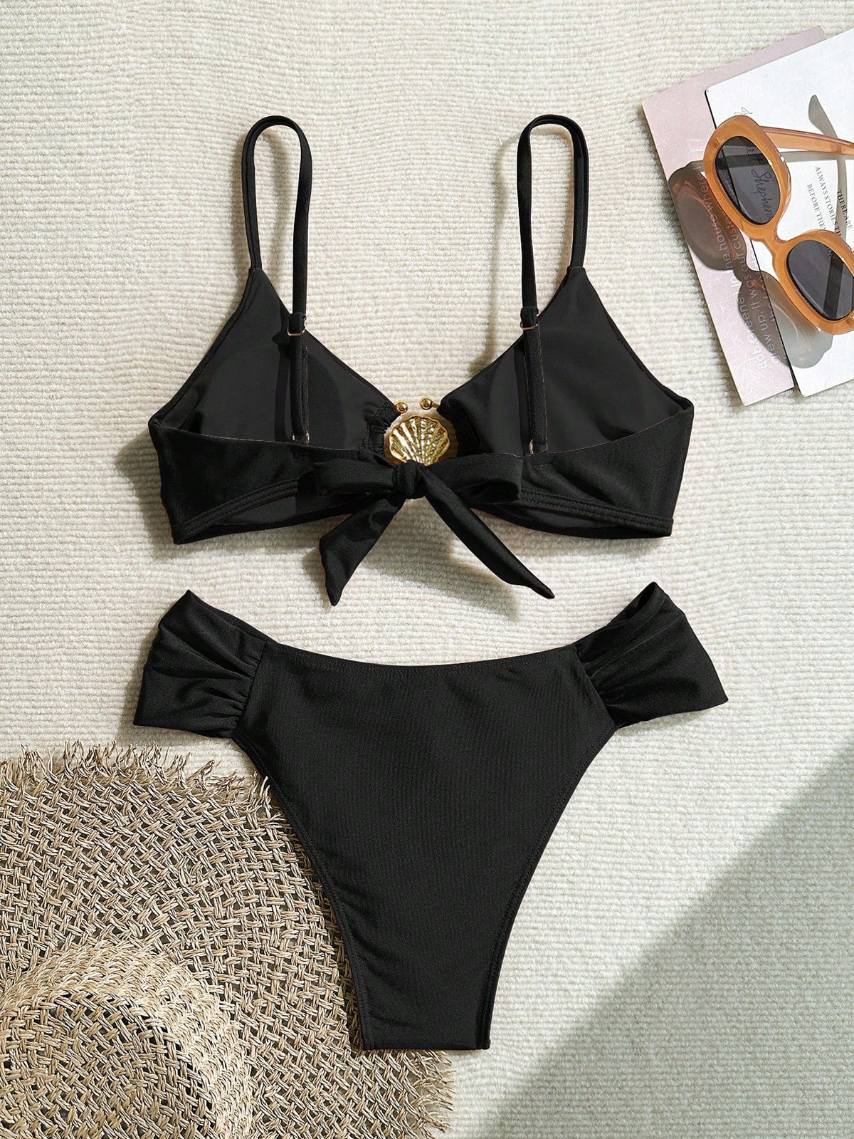 Swim Vcay Conjunto de Maiô Bikini com Alças Finas Plissadas de Corte Alto, Acessórios Metálicos Sexy, Totalmente Vegano, Roupa de Praia de Férias de Primavera para Mulheres, Roupa de Banho de Verão para Mulheres