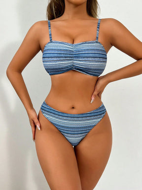 SHEIN Swim 4 Peças Conjunto de Maiô Bikini com Top Franzido de Estampa Geométrica, Parte de Baixo de Maiô Bikini de Padrão Geométrico, Cardigan Colorido com Franjas e Shorts Coloridos com Franjas, Carnaval de Verão