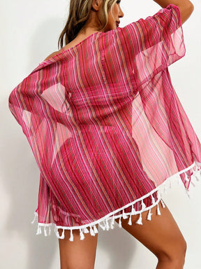 SHEIN Swim 4 Peças Conjunto de Maiô Bikini com Top Franzido de Estampa Geométrica, Parte de Baixo de Maiô Bikini de Padrão Geométrico, Cardigan Colorido com Franjas e Shorts Coloridos com Franjas, Carnaval de Verão