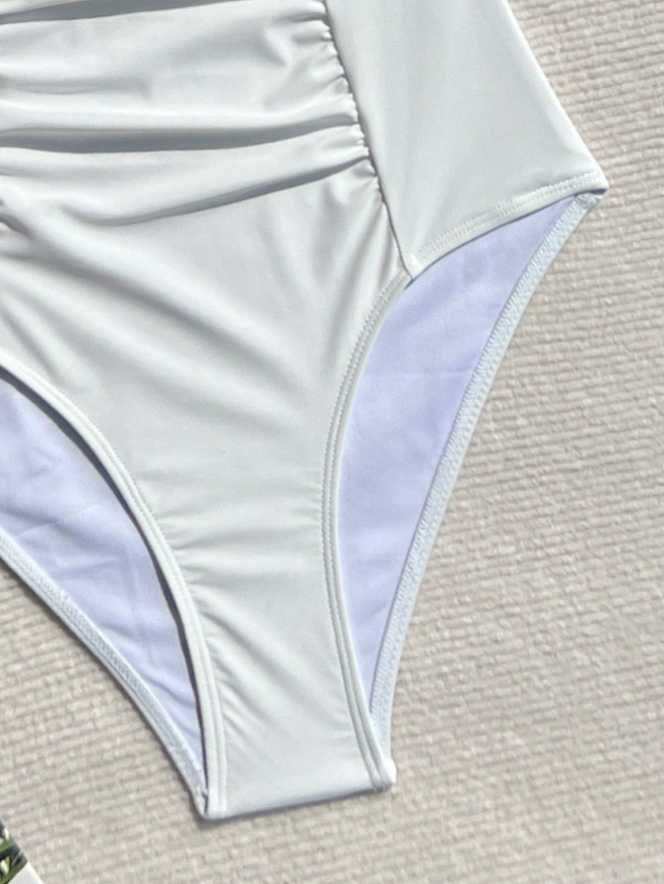 SHEIN Swim Maiô Feminino de Cor Sólida Com Decote em U e Recorte, Verão