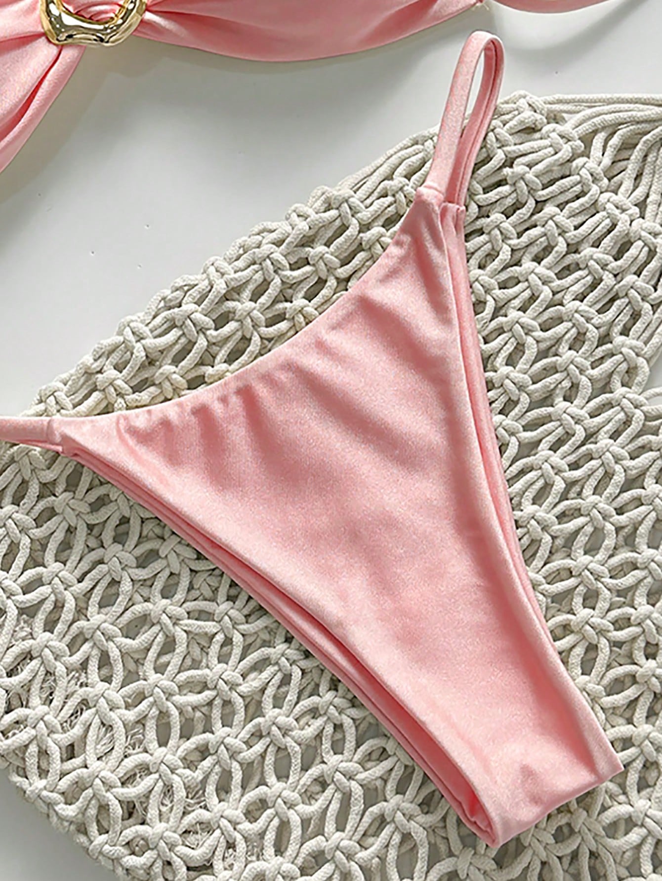 SHEIN Swim Conjunto de Maiô Bikini Feminino Strapless de Verão Solid Color com Amarração e Decoração Metálica, Sexy